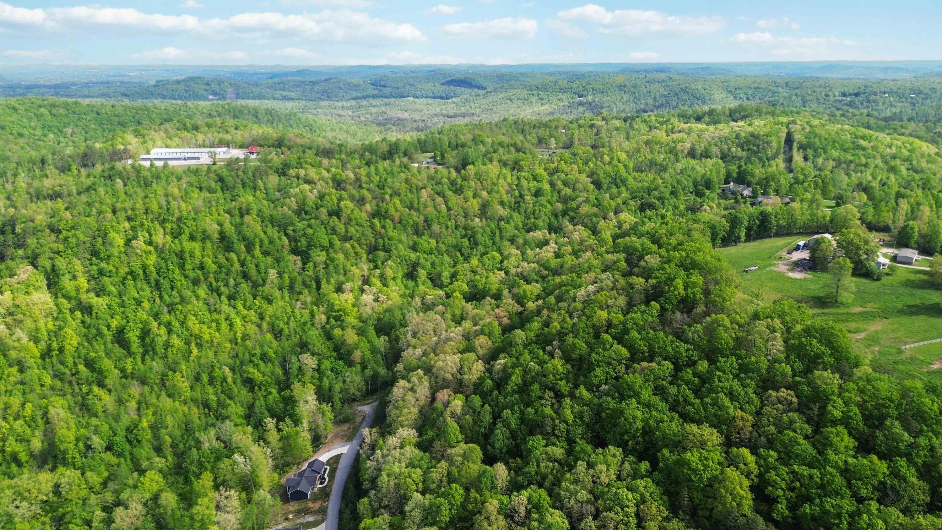 570 Indian Creek Property Photo 4