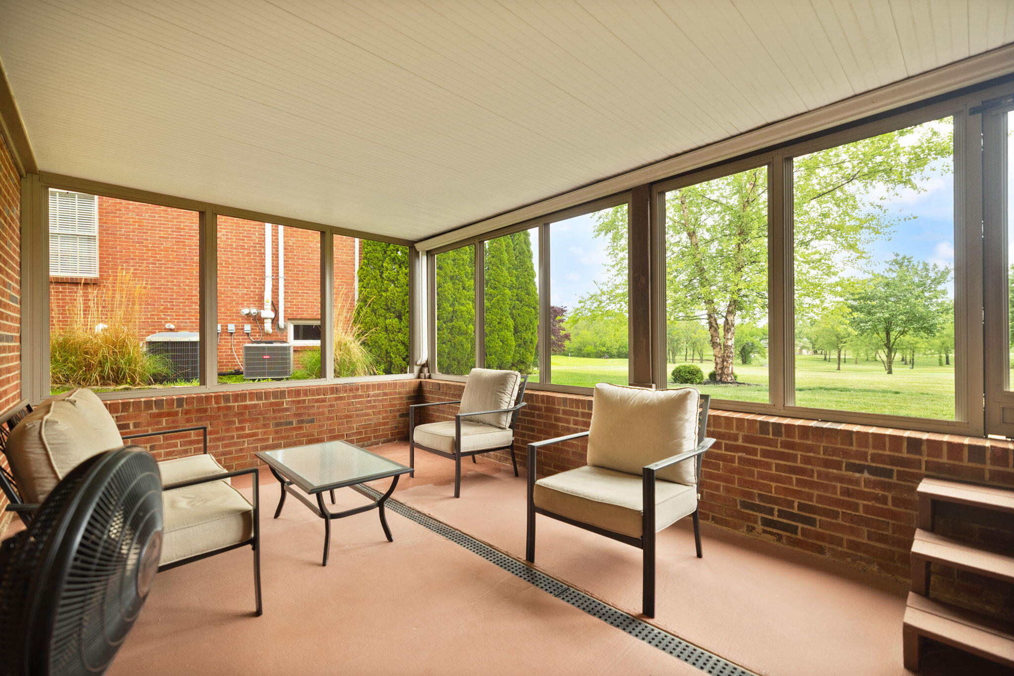 105 Riviera Drive Property Photo 45