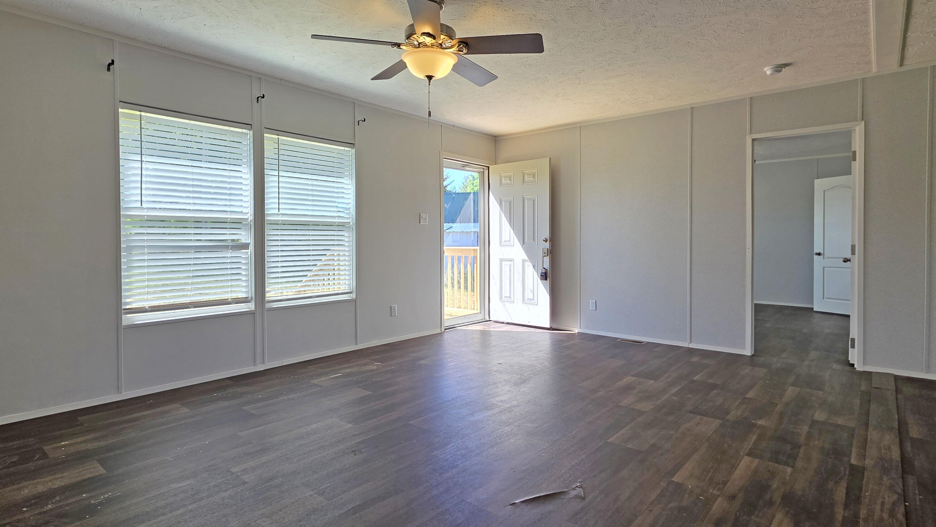 276 Moberly Bend Property Photo 3
