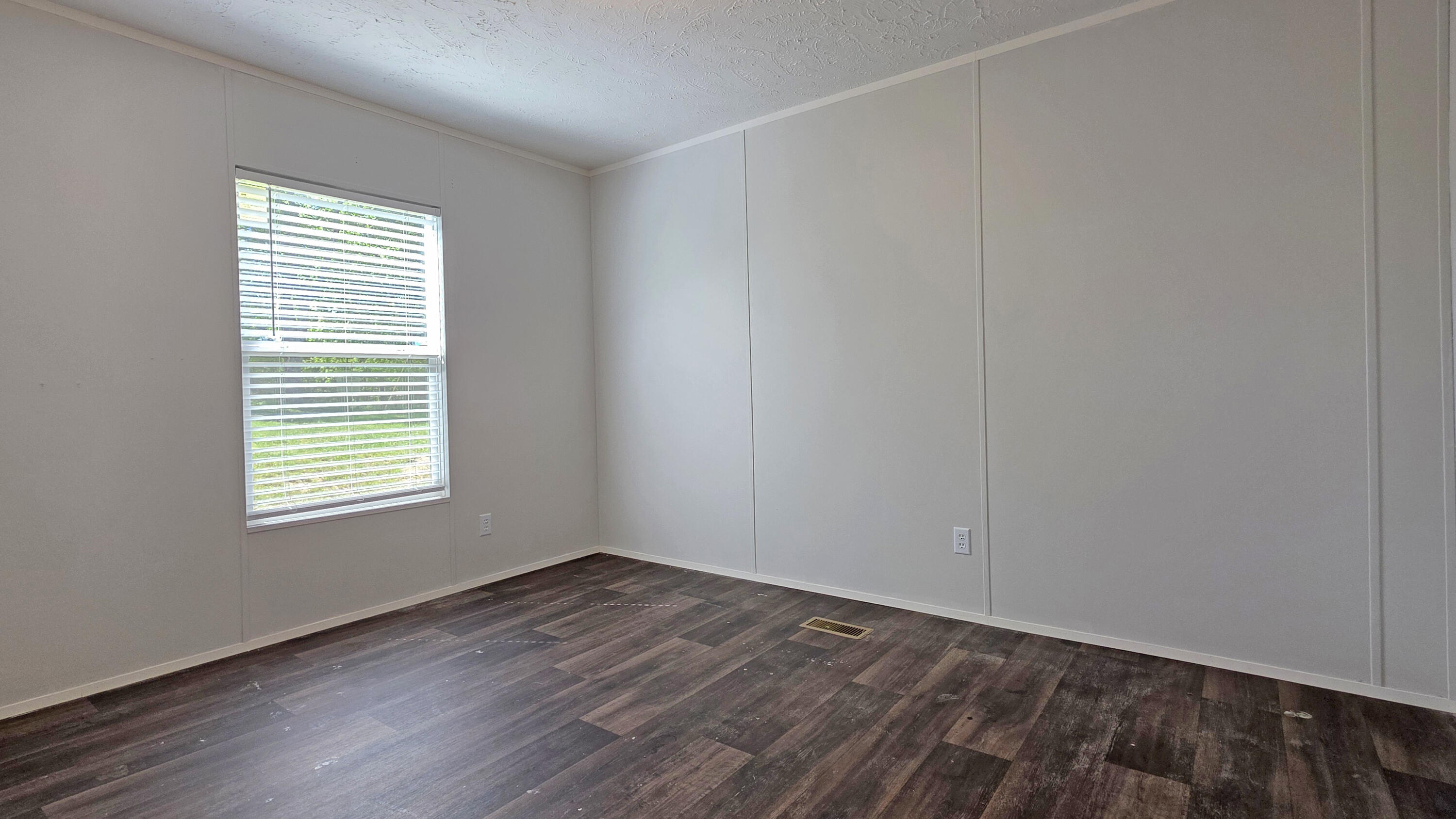 276 Moberly Bend Property Photo 17