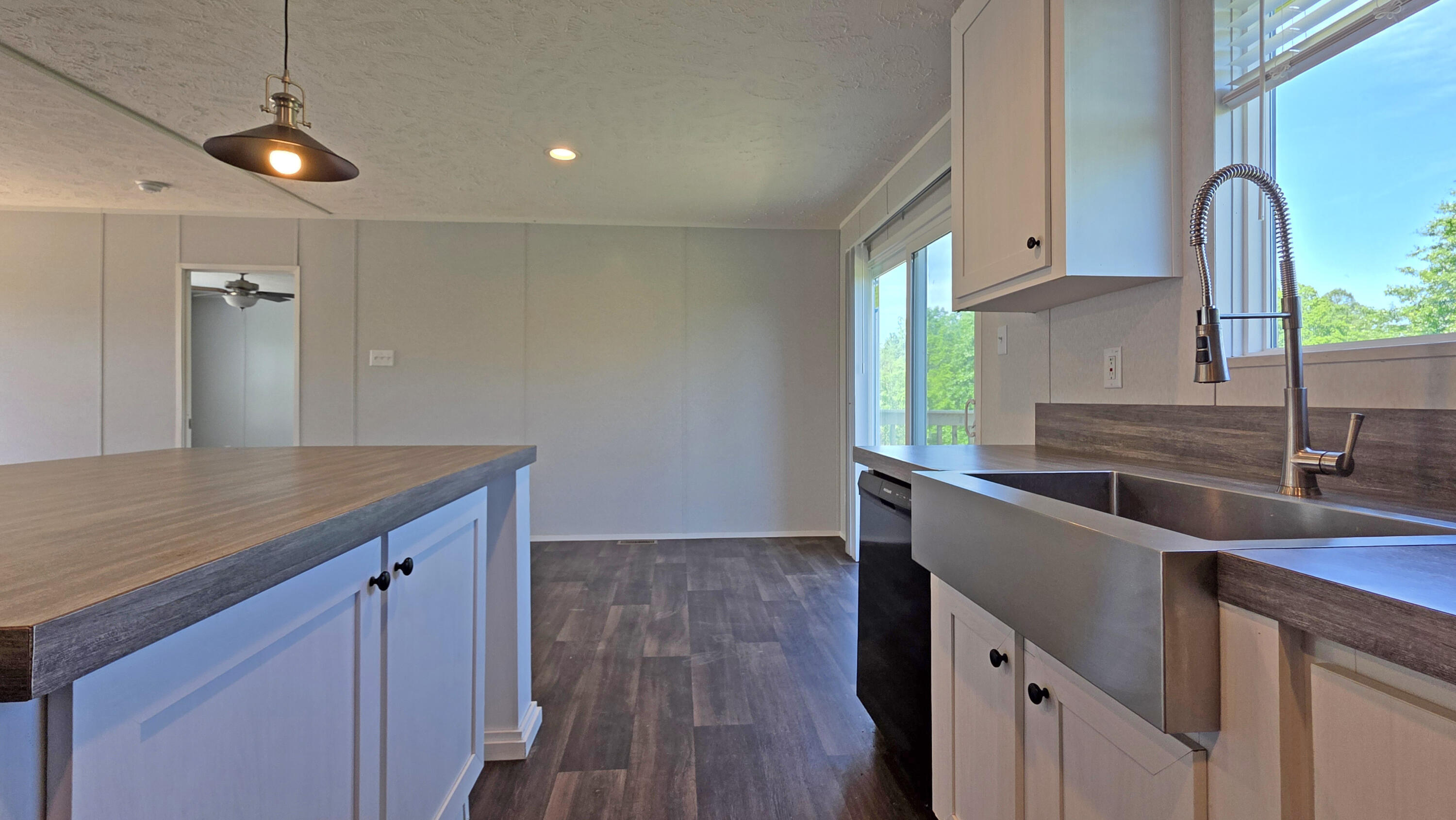 276 Moberly Bend Property Photo 27
