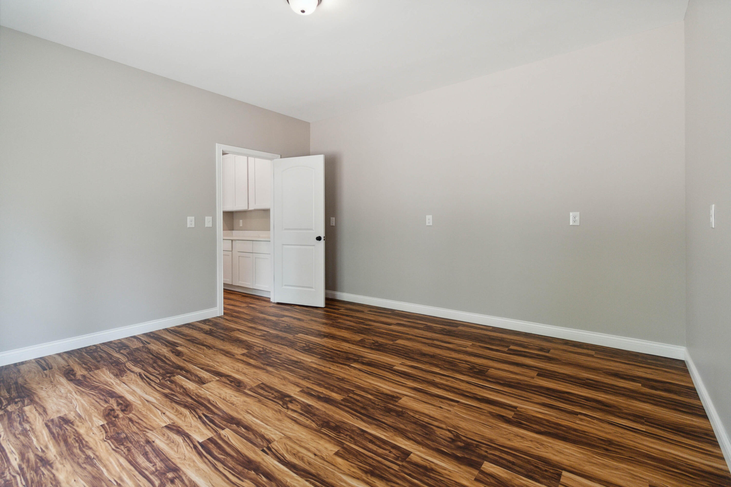 116 Shelby Lane Property Photo 13