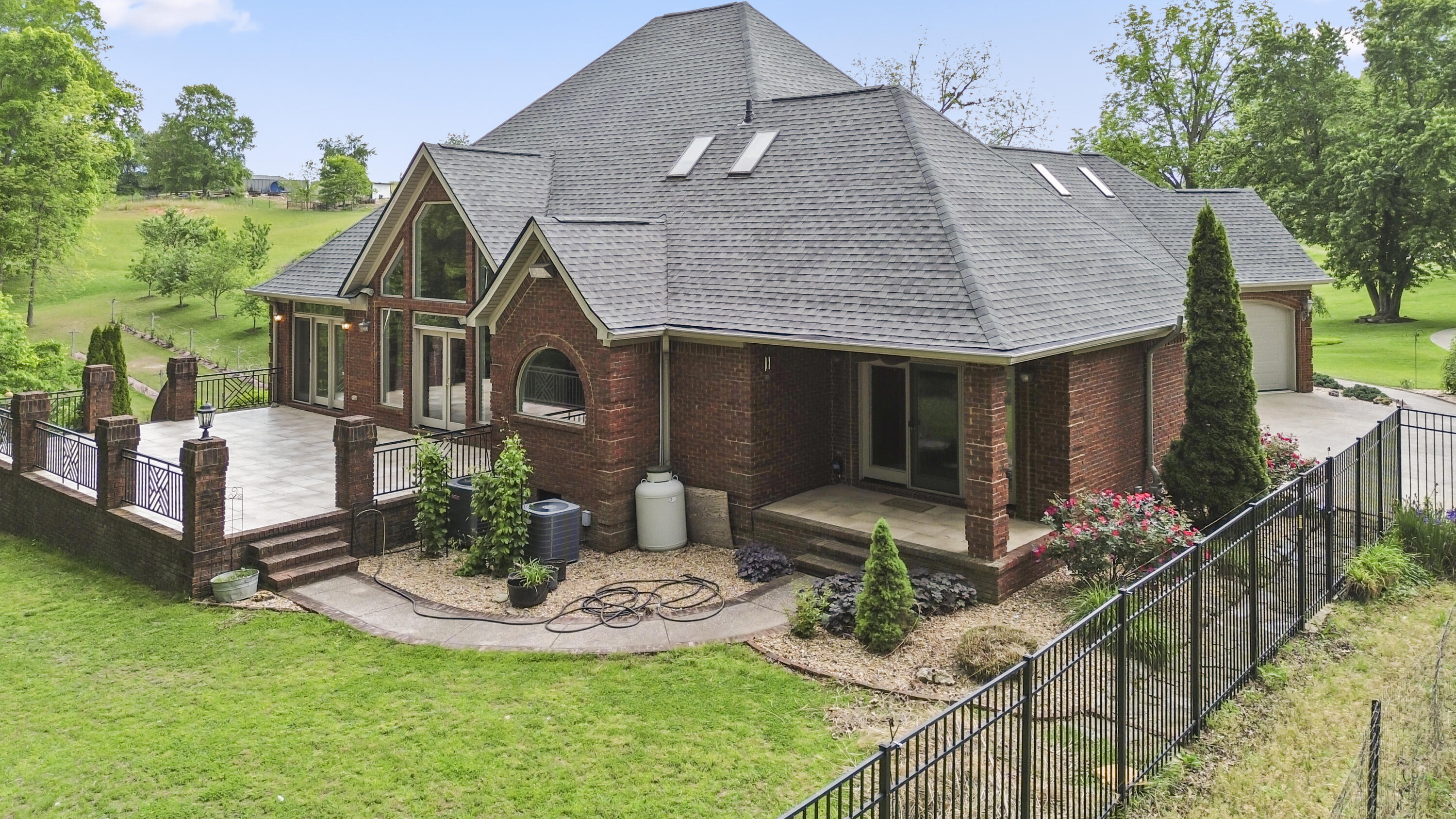 1836 Ferry Road Property Photo 7