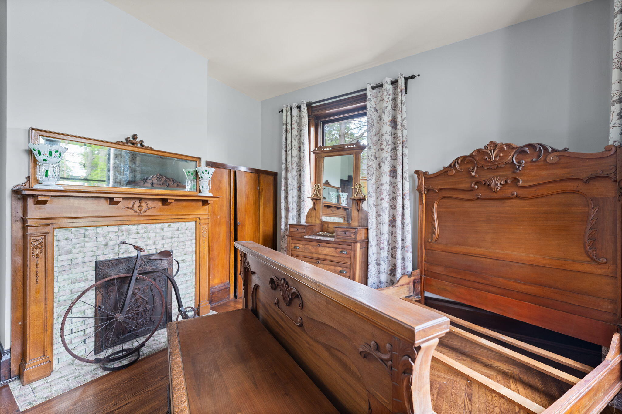 301 W Columbia Street Property Photo 53