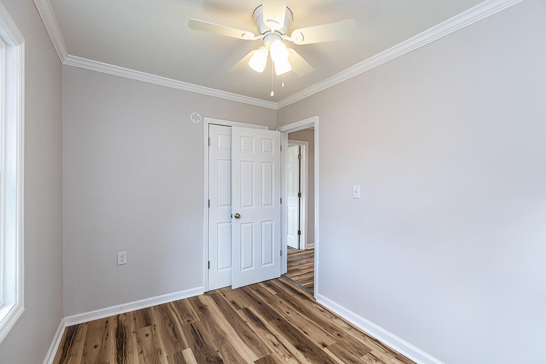 135 Lyons Drive Property Photo 16