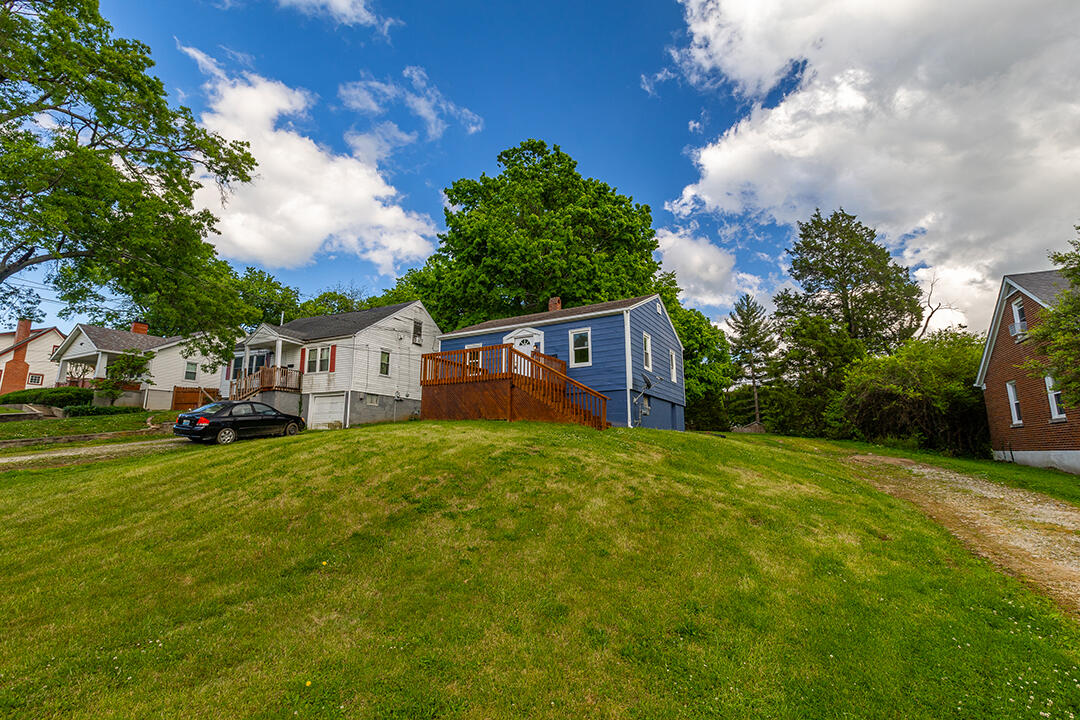 135 Lyons Drive Property Photo 22