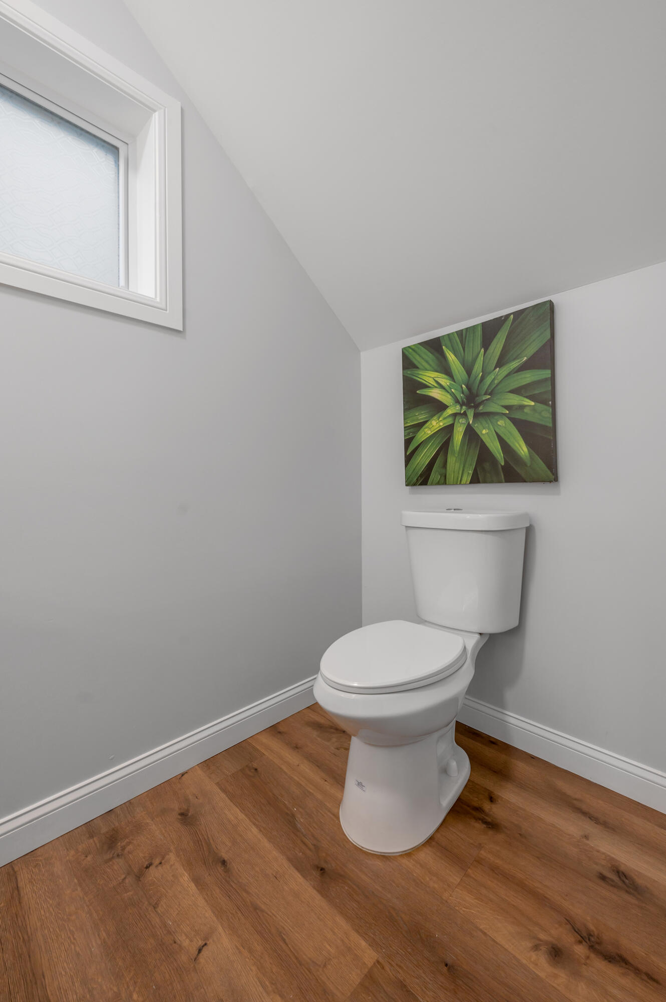 38 N Burns Avenue Property Photo 10