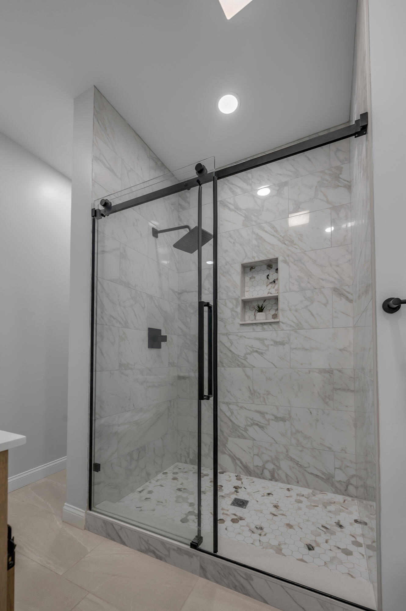 38 N Burns Avenue Property Photo 13