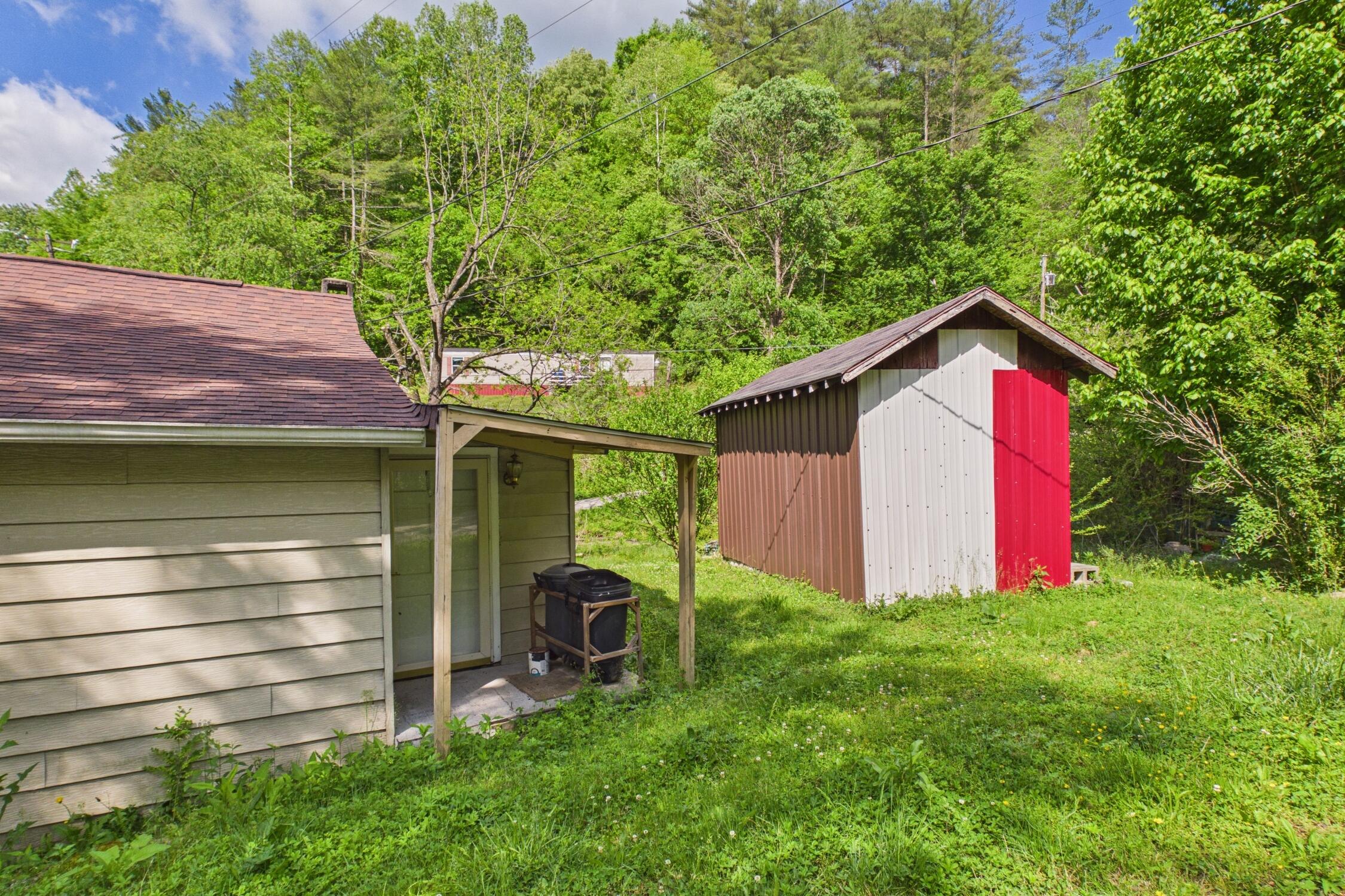204 Greencamp Road Property Photo 3