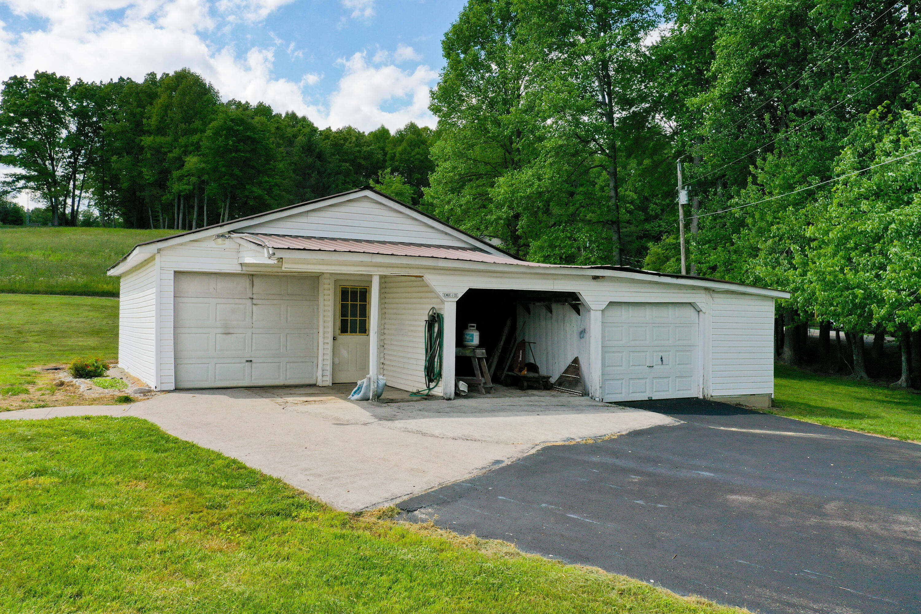 8356 E Laurel Road Property Photo 4