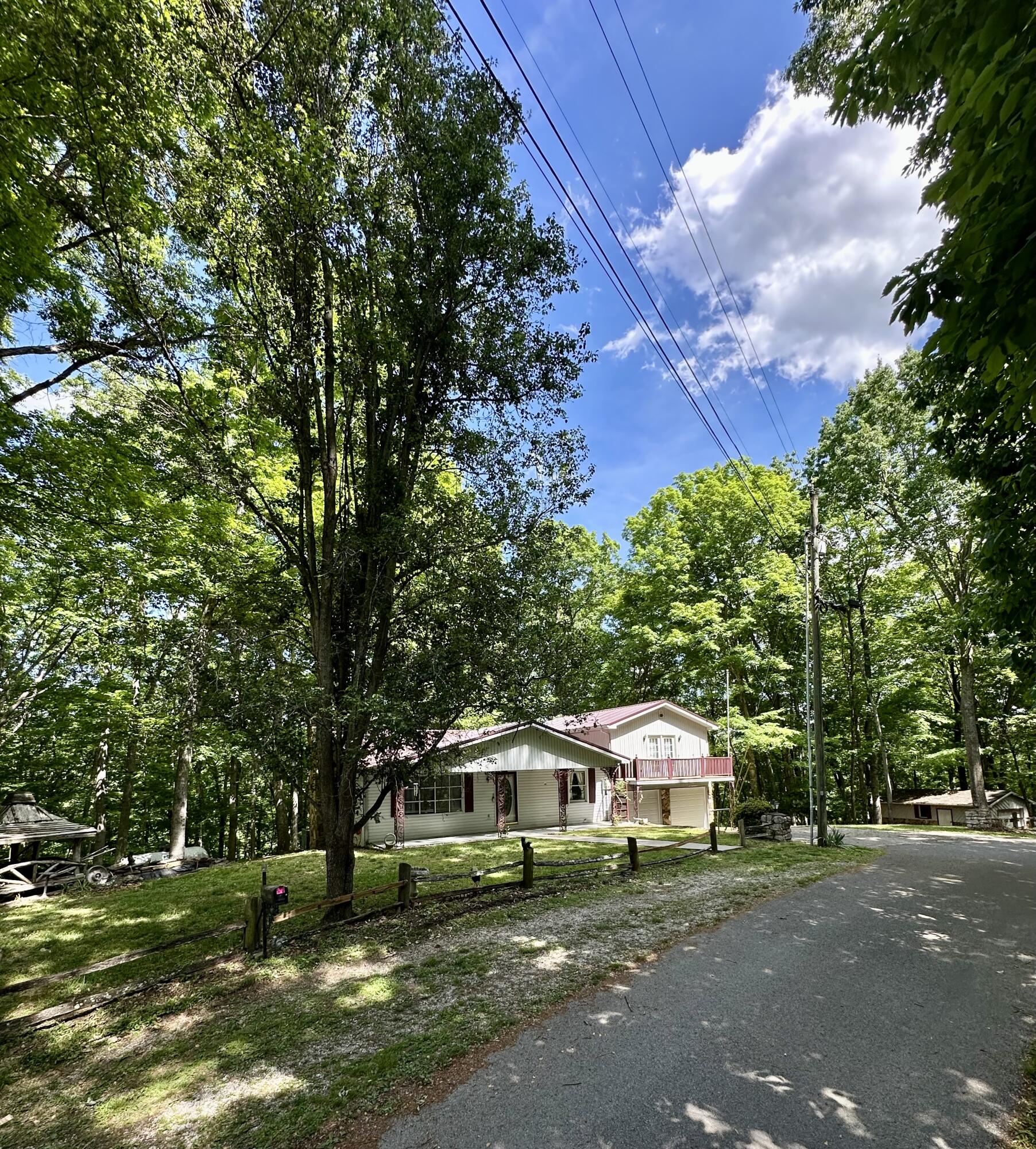 439 Eagles Bluff Road Property Photo 6