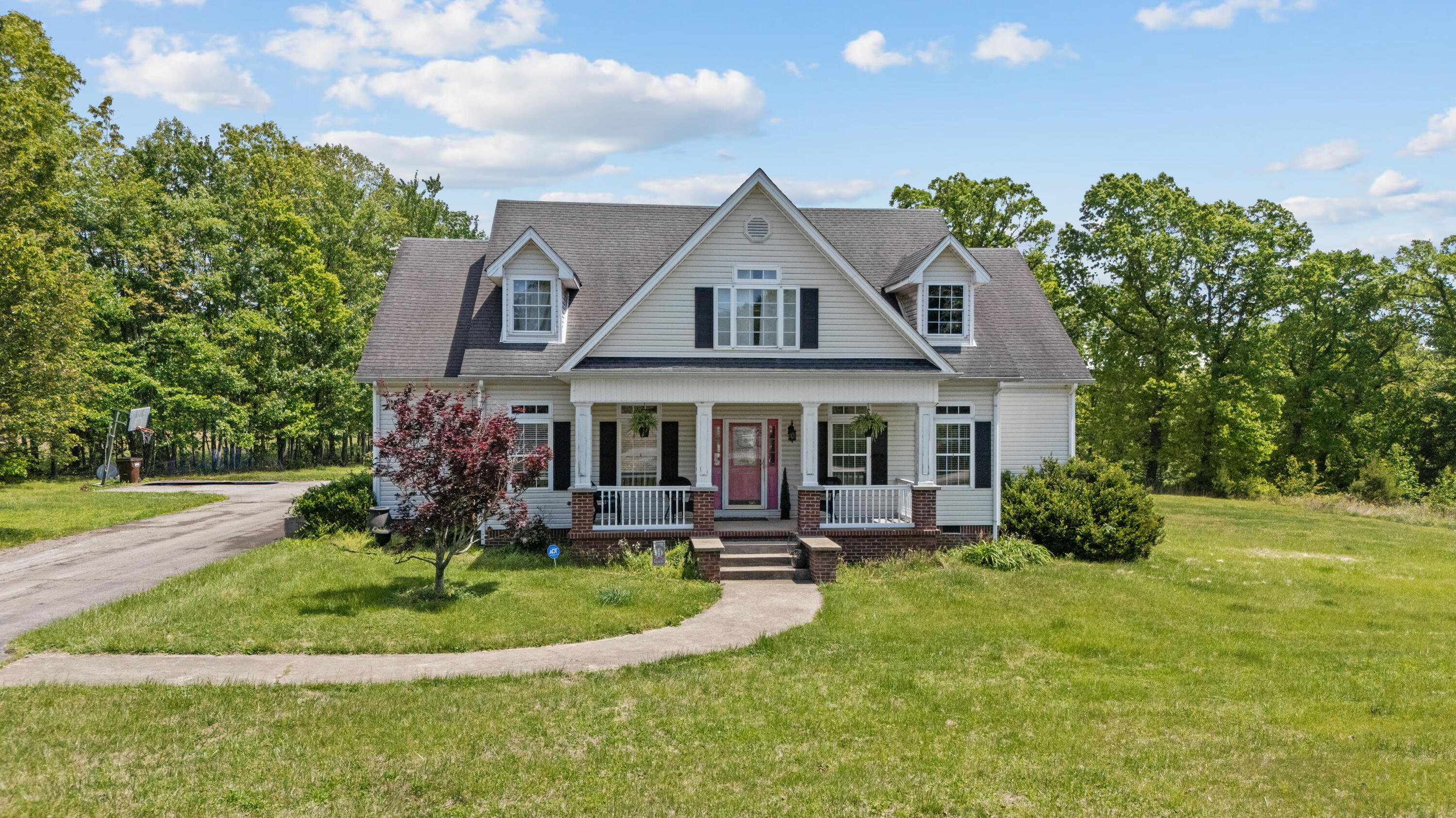 1400 Reffitt Road Property Photo 3