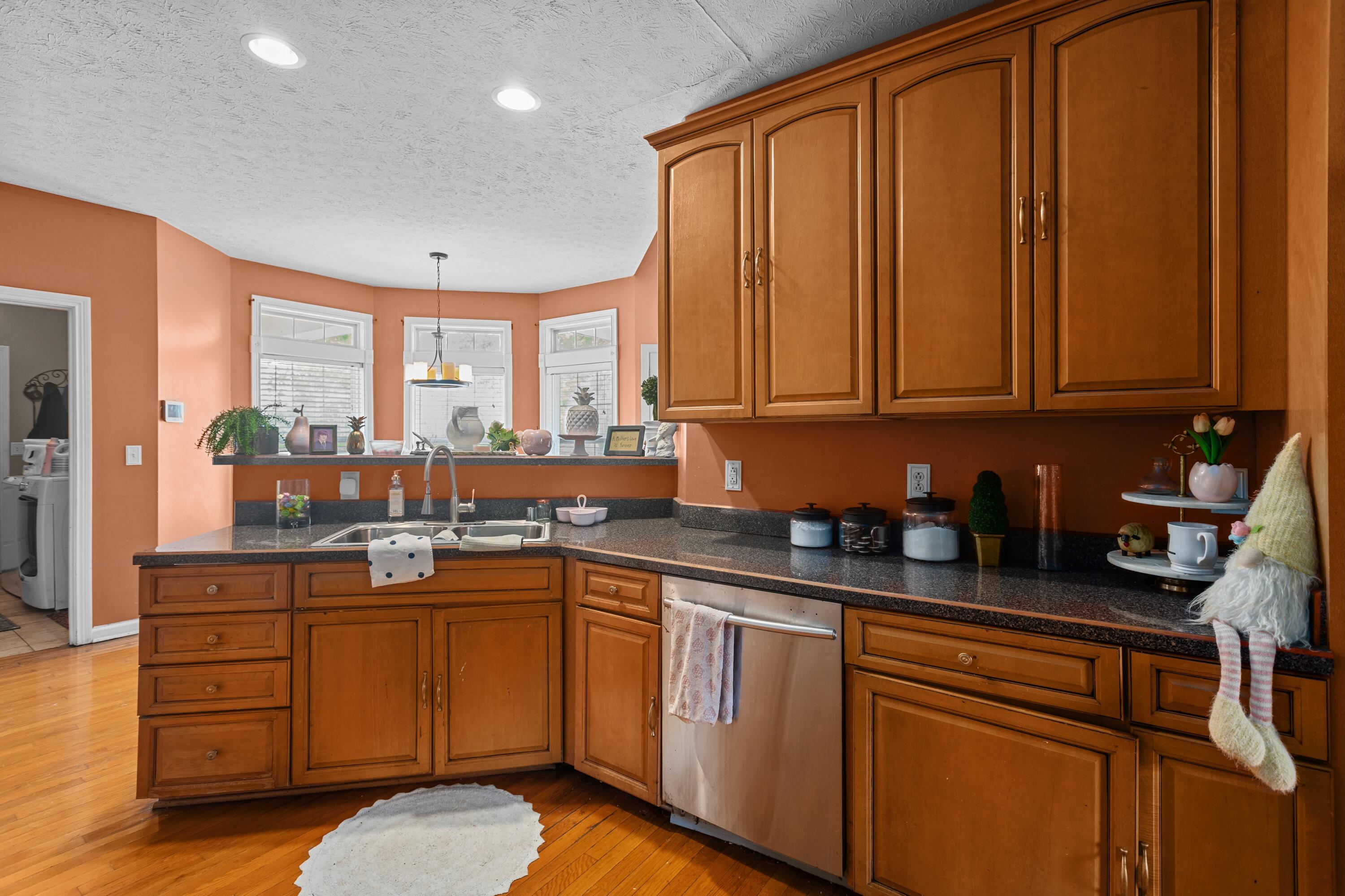 1400 Reffitt Road Property Photo 12