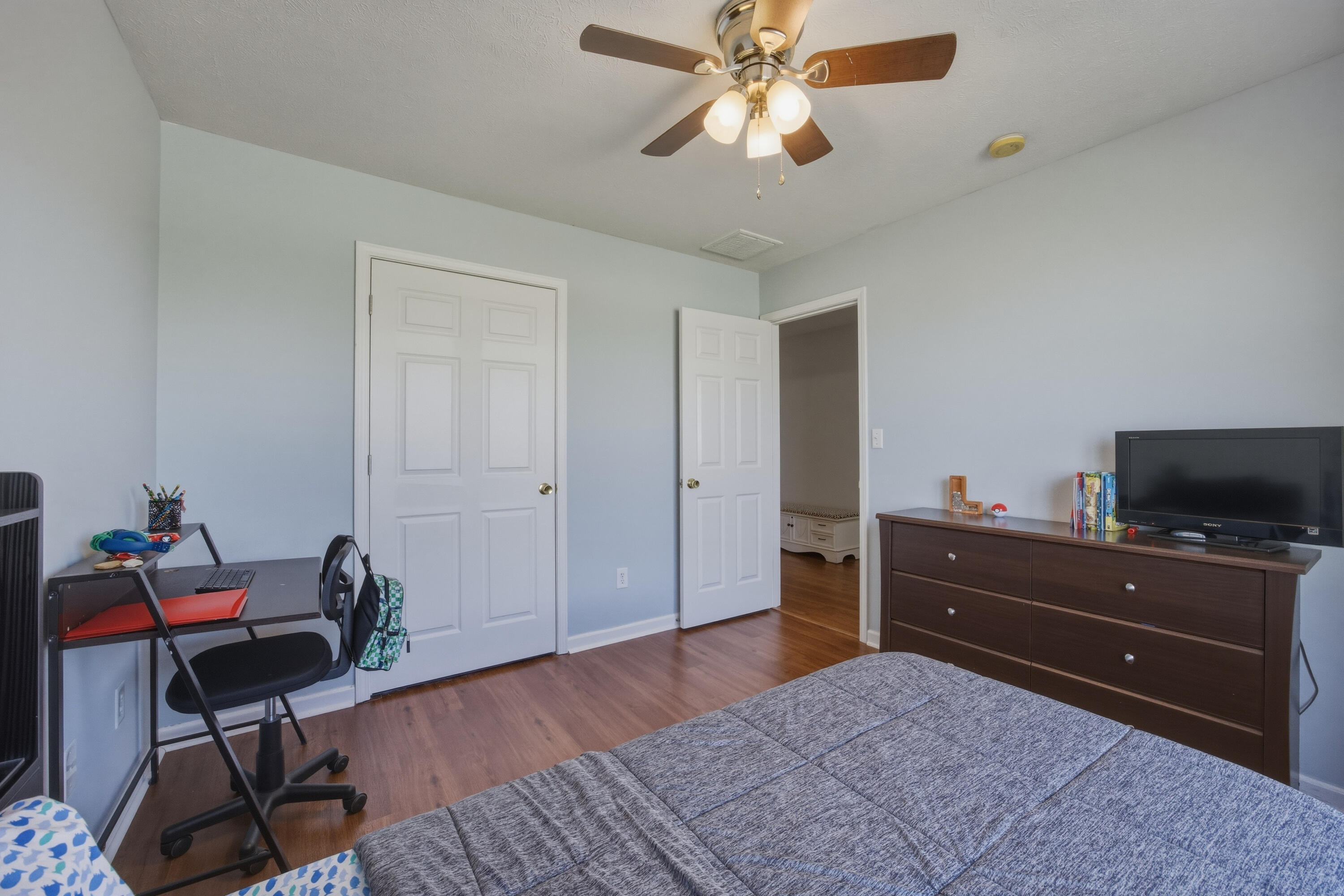 1005 Cedar Ridge Court Property Photo 9