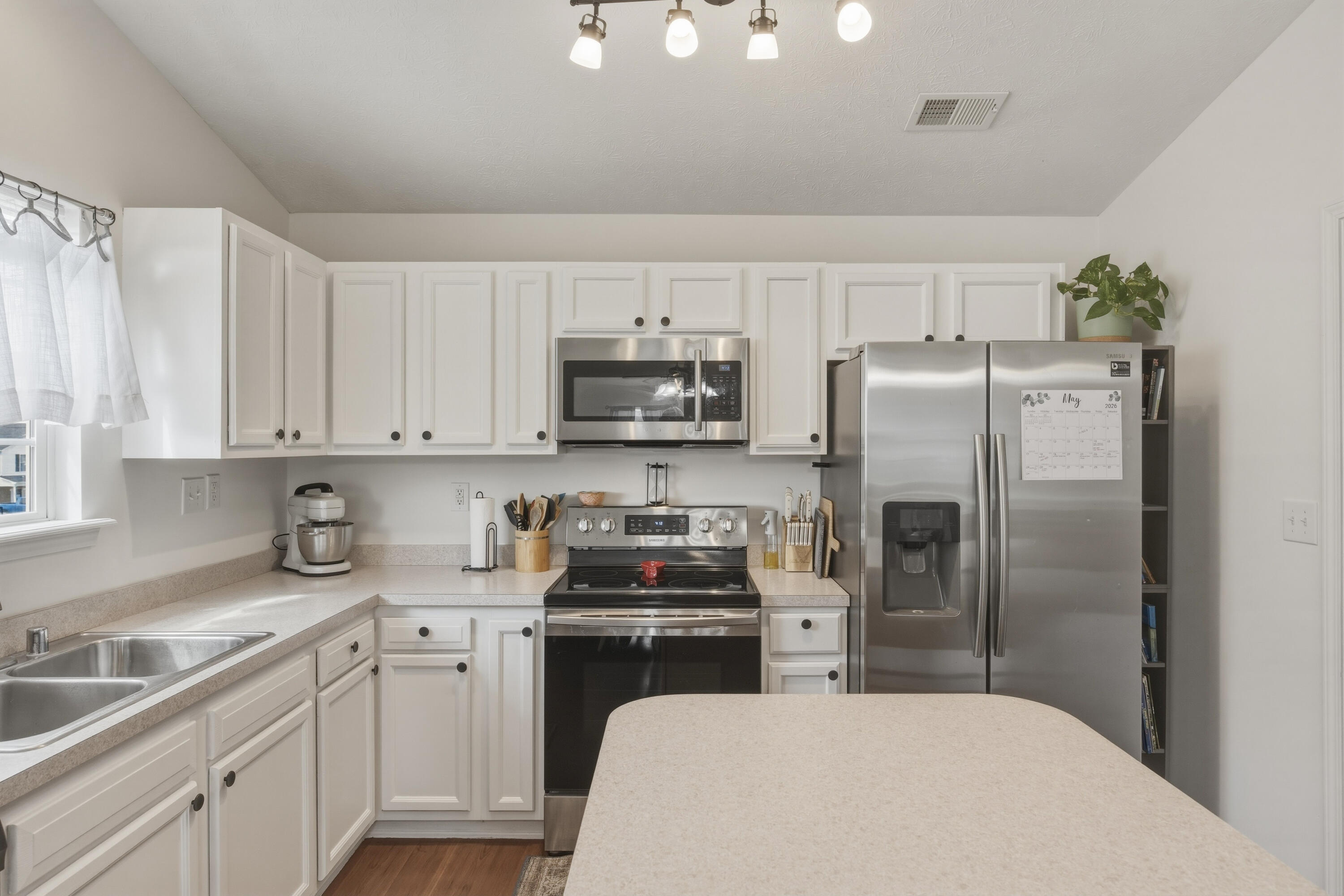 1005 Cedar Ridge Court Property Photo 27