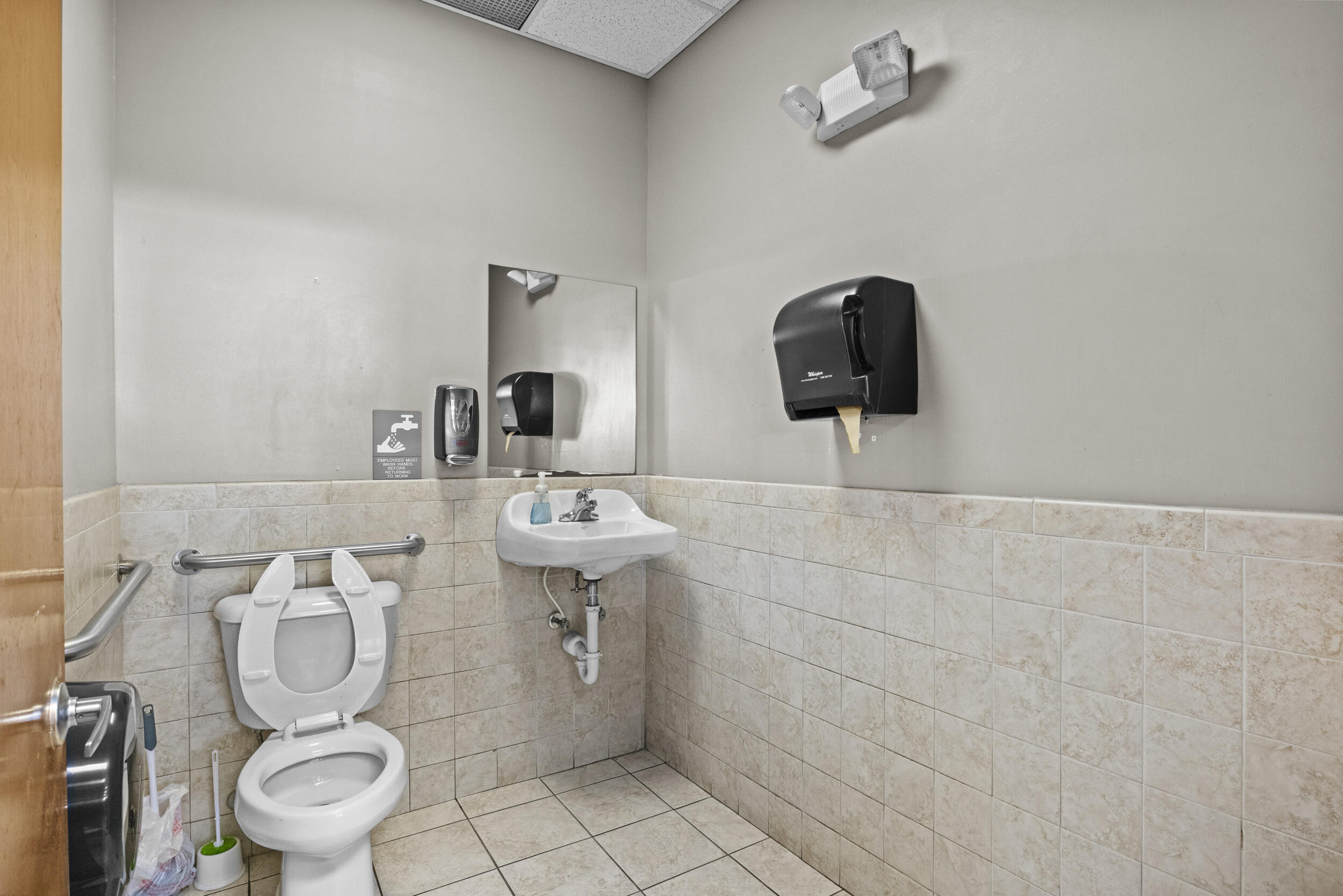 3340 All Star Way Property Photo 28