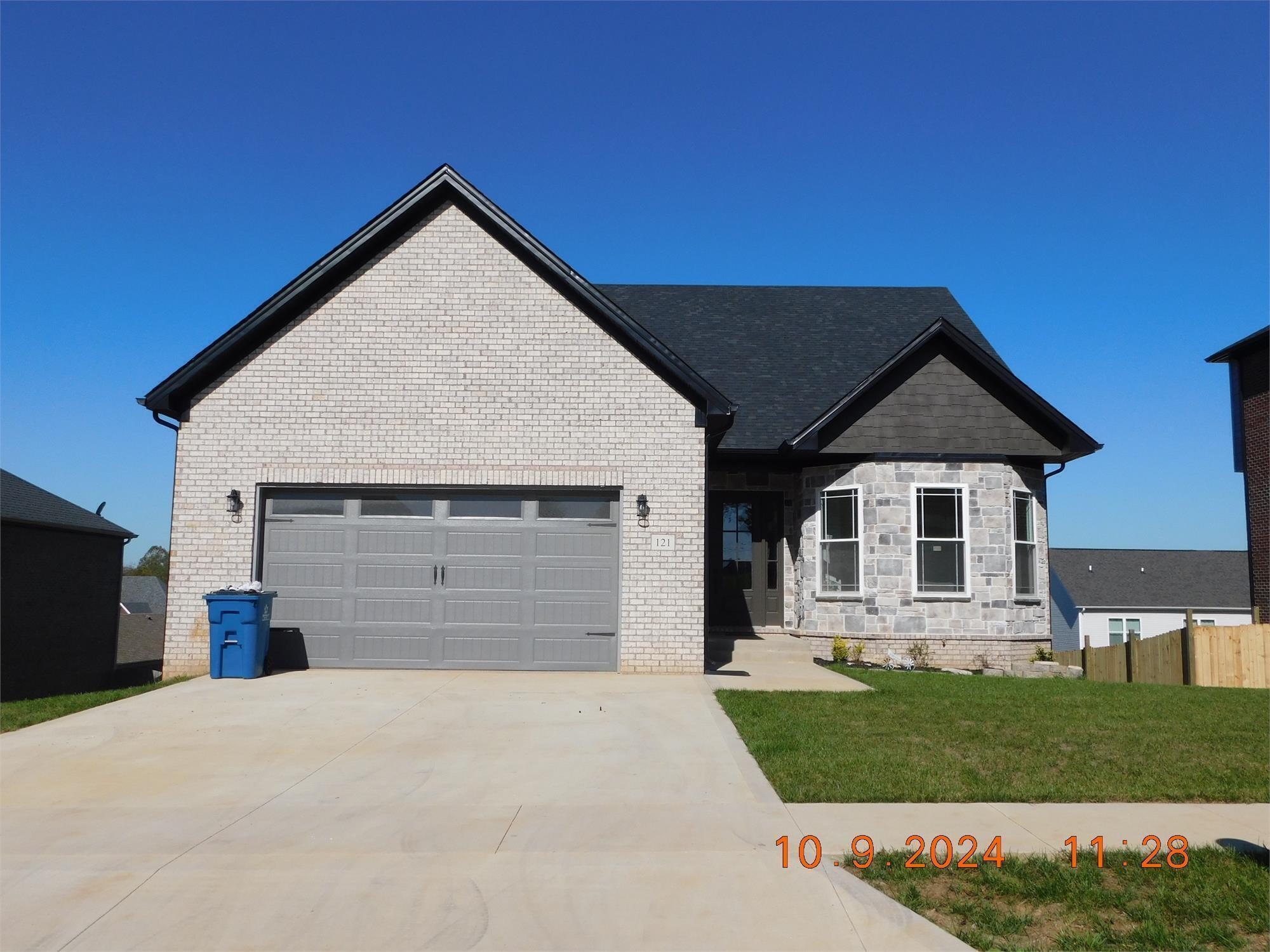 121 Dove Run Circle Property Photo 1