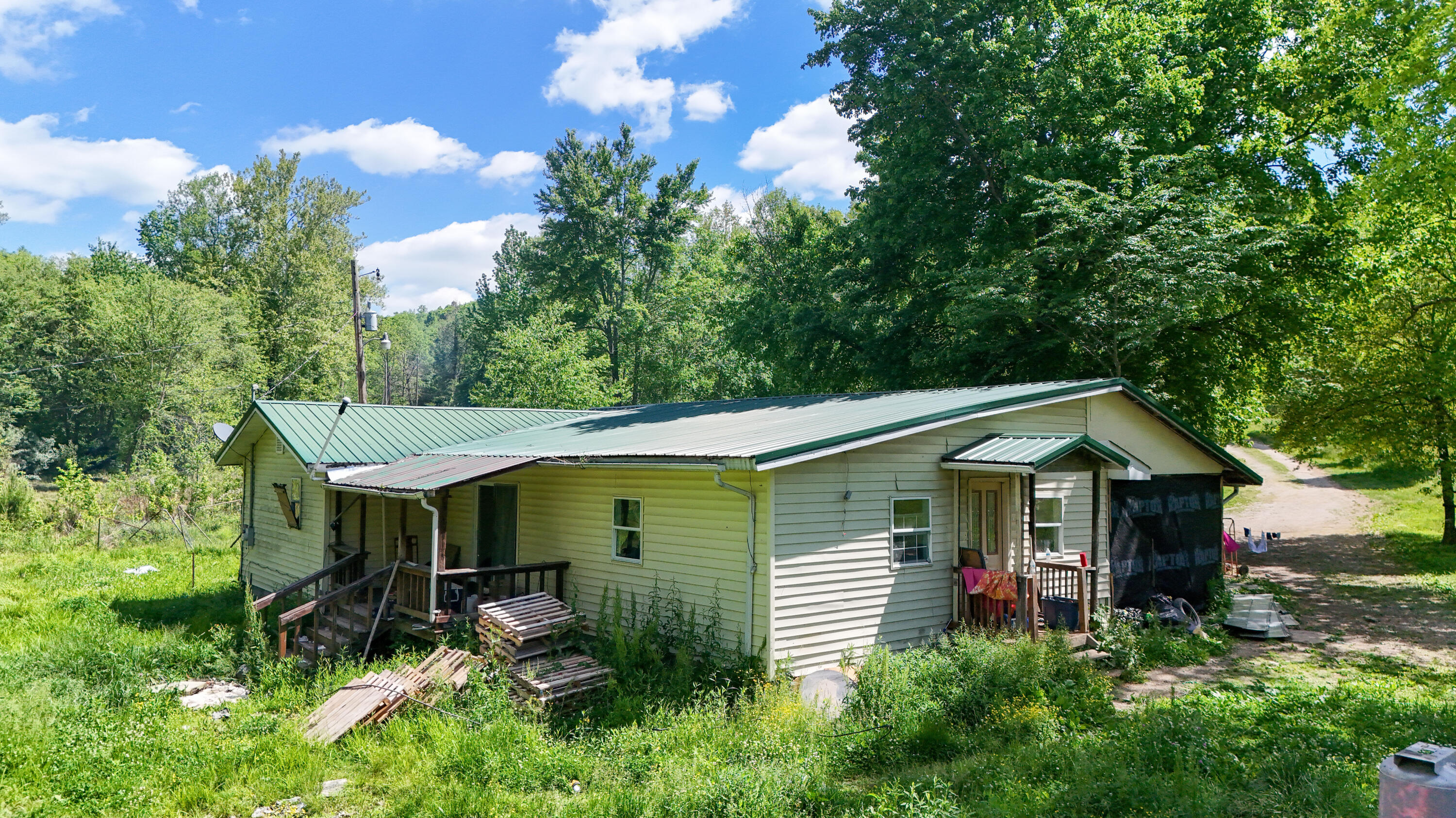 1921 State Highway 1804 Property Photo 23