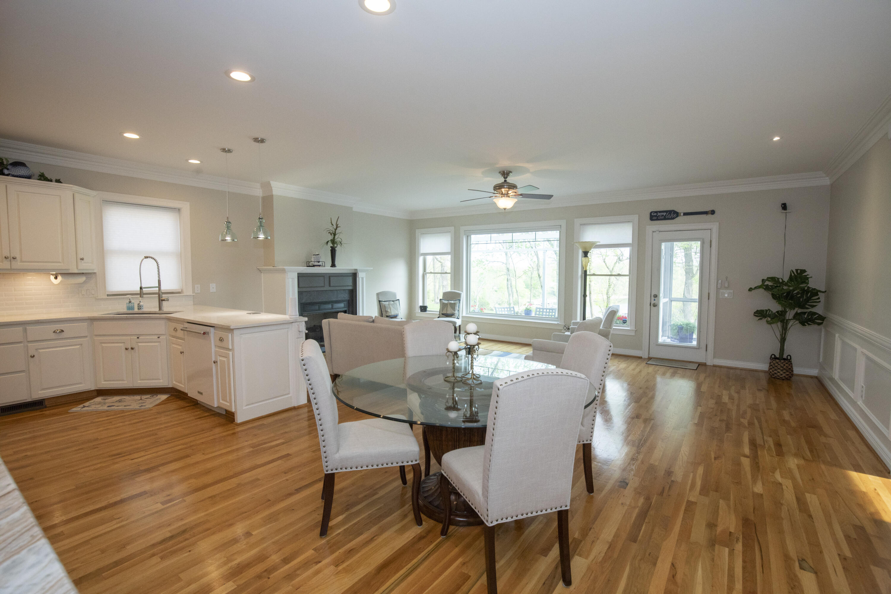360 Persimmon Way Property Photo 14