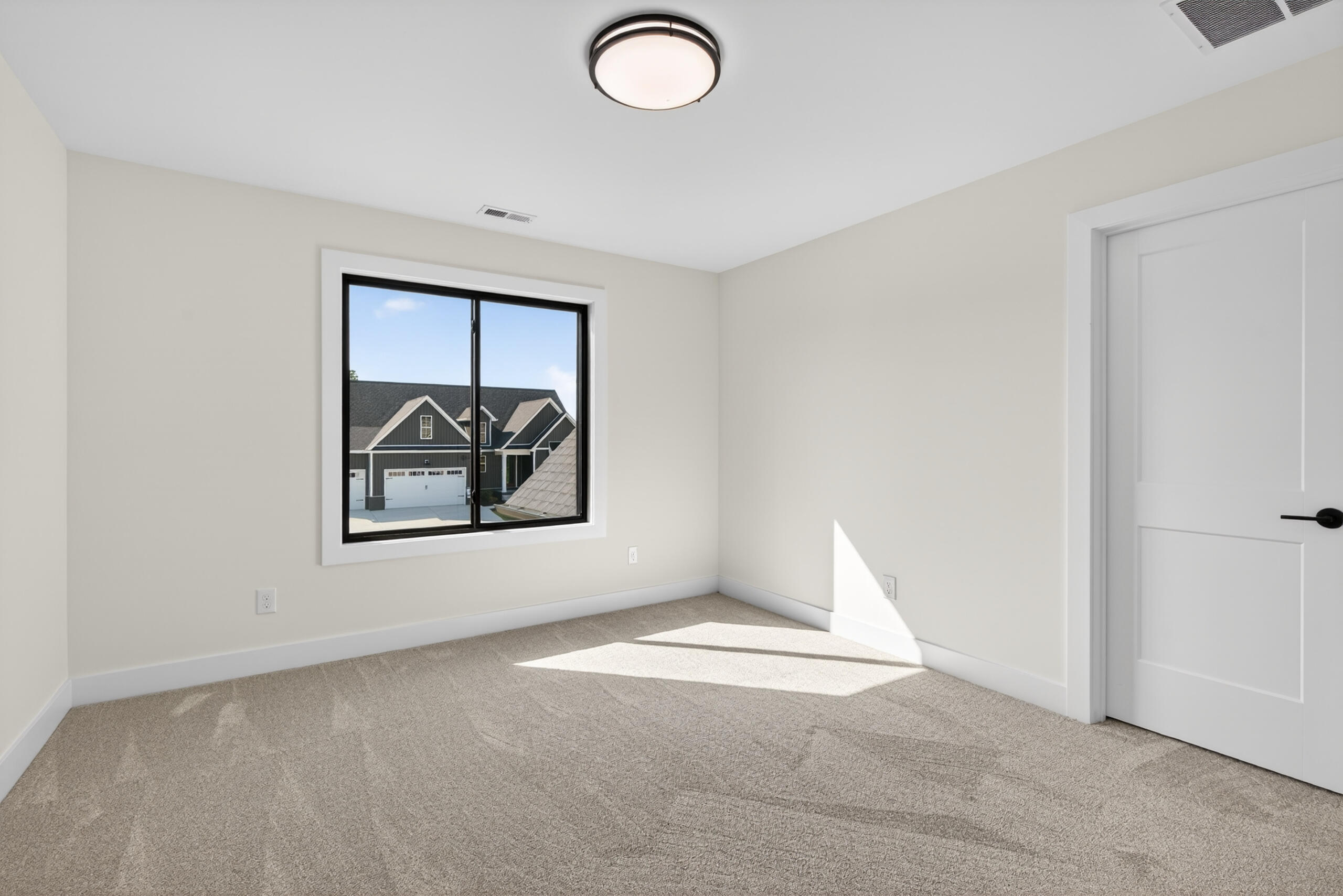 725 Azalea Lane Property Photo 33