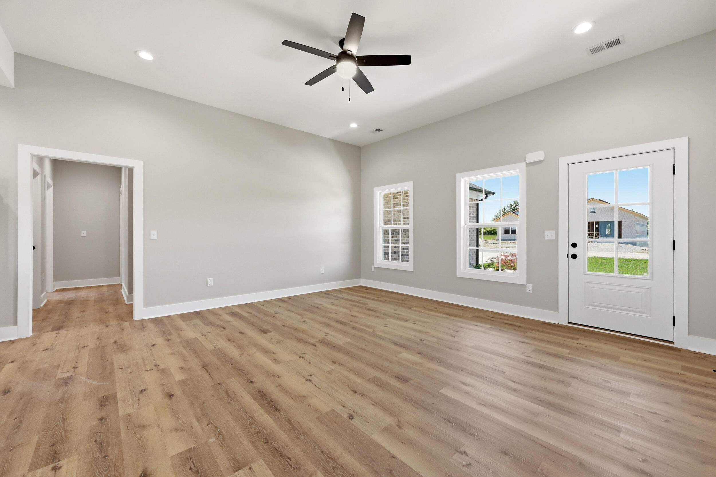 105 Choctaw Trail Property Photo 6