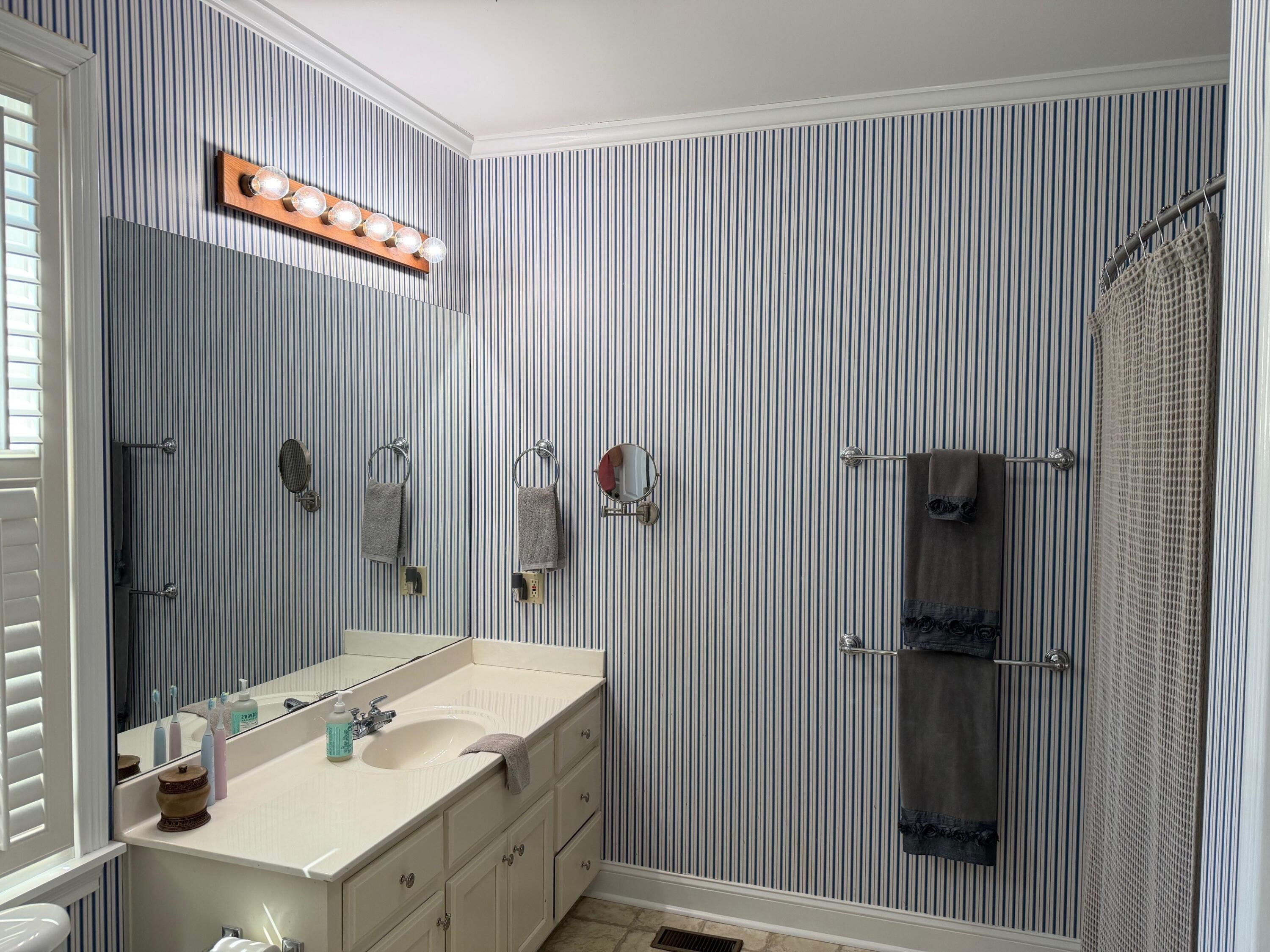 129 Colonial Way Property Photo 17