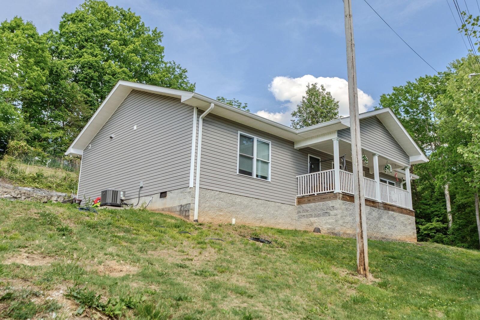980 State Highway 1009 Property Photo 3