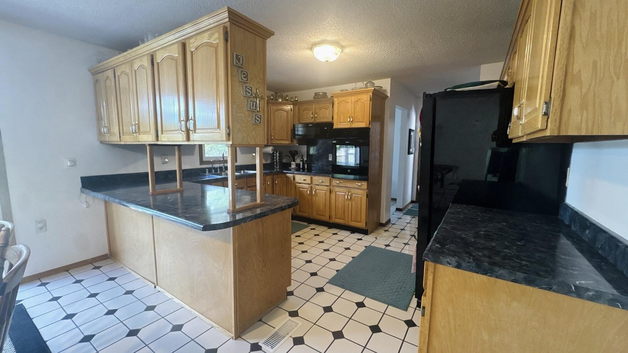 1069 Meadows Grove Road Property Photo 7