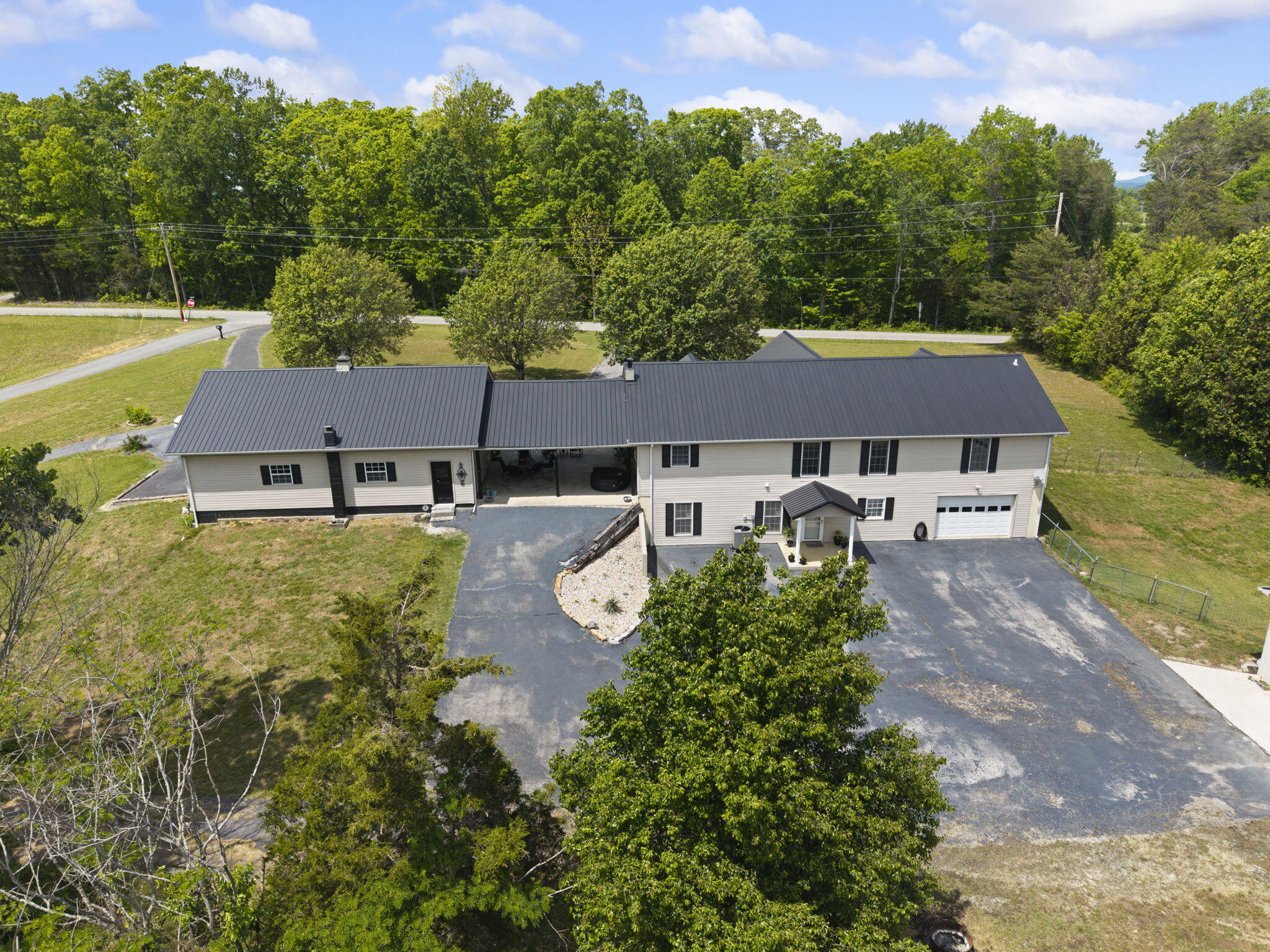 11279 Kentucky 196 Property Photo 4