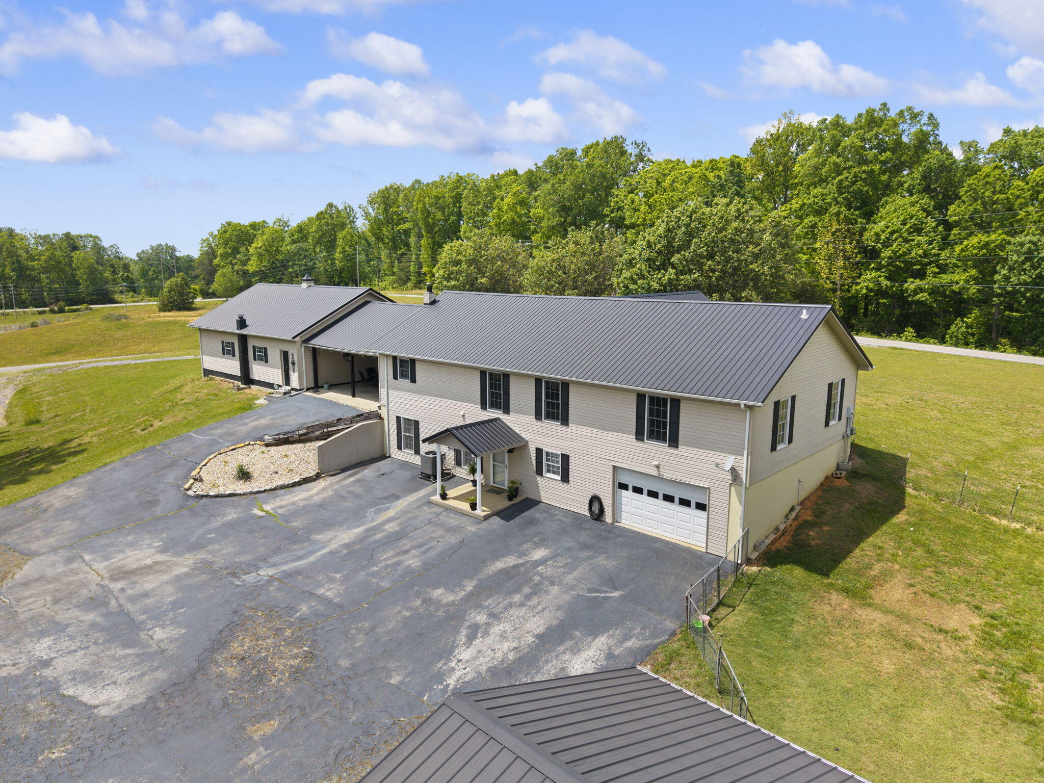 11279 Kentucky 196 Property Photo 6