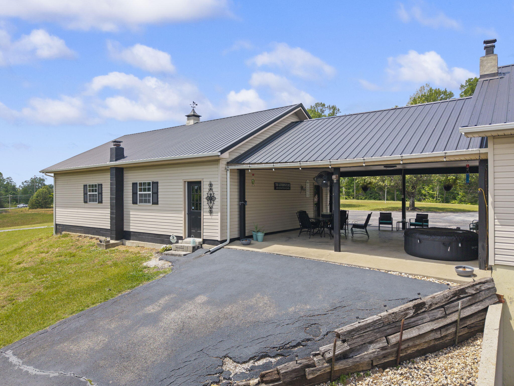 11279 Kentucky 196 Property Photo 10