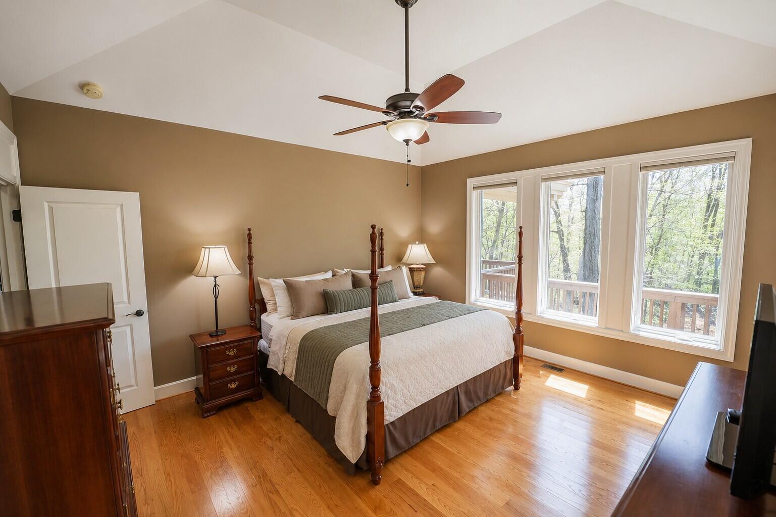 450 White Oak Drive Property Photo 12