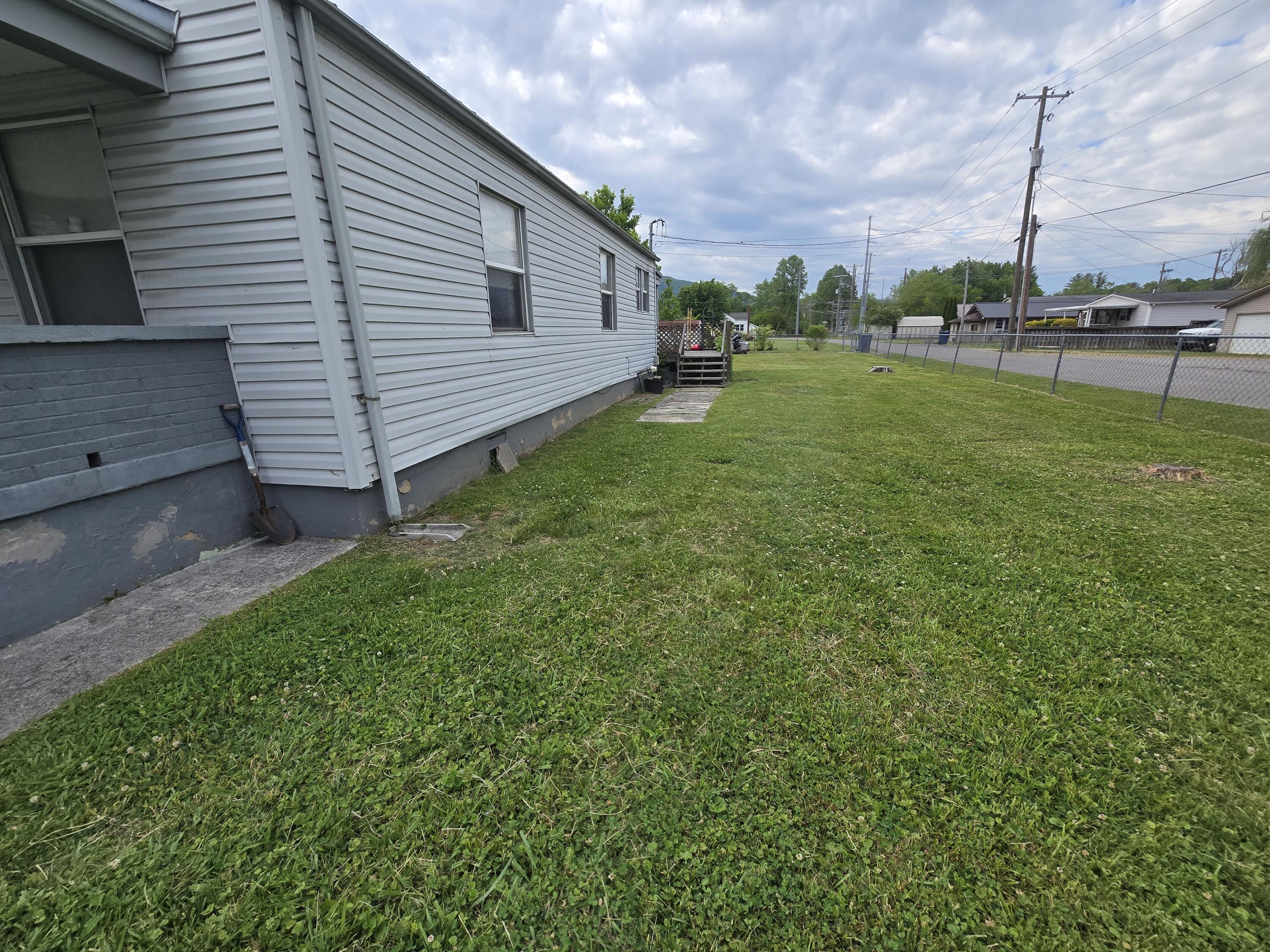 2002 Winchester Avenue Property Photo 19