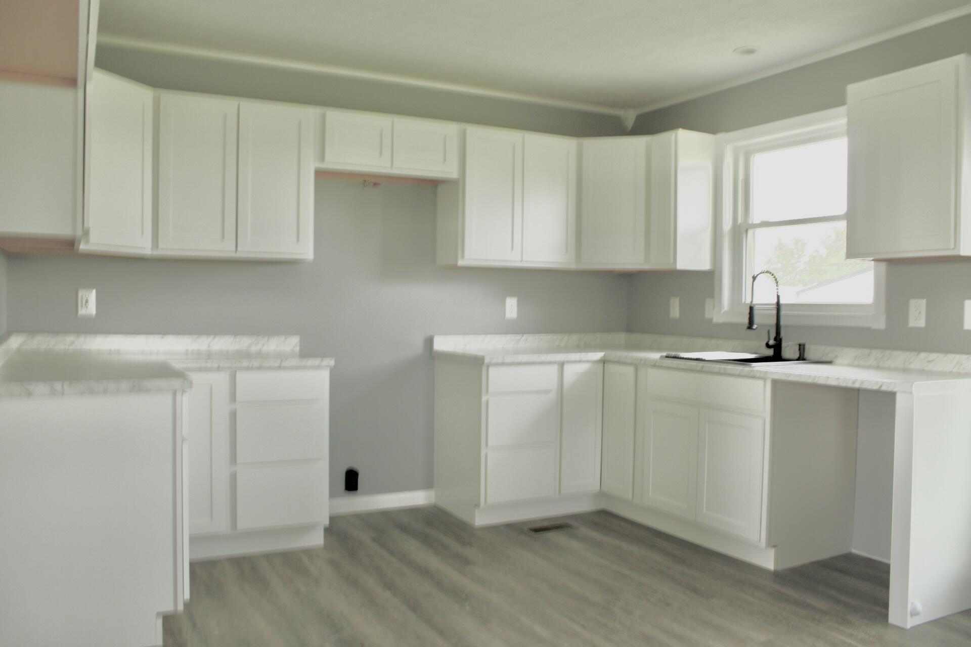 10779 Ky-57 Property Photo 9