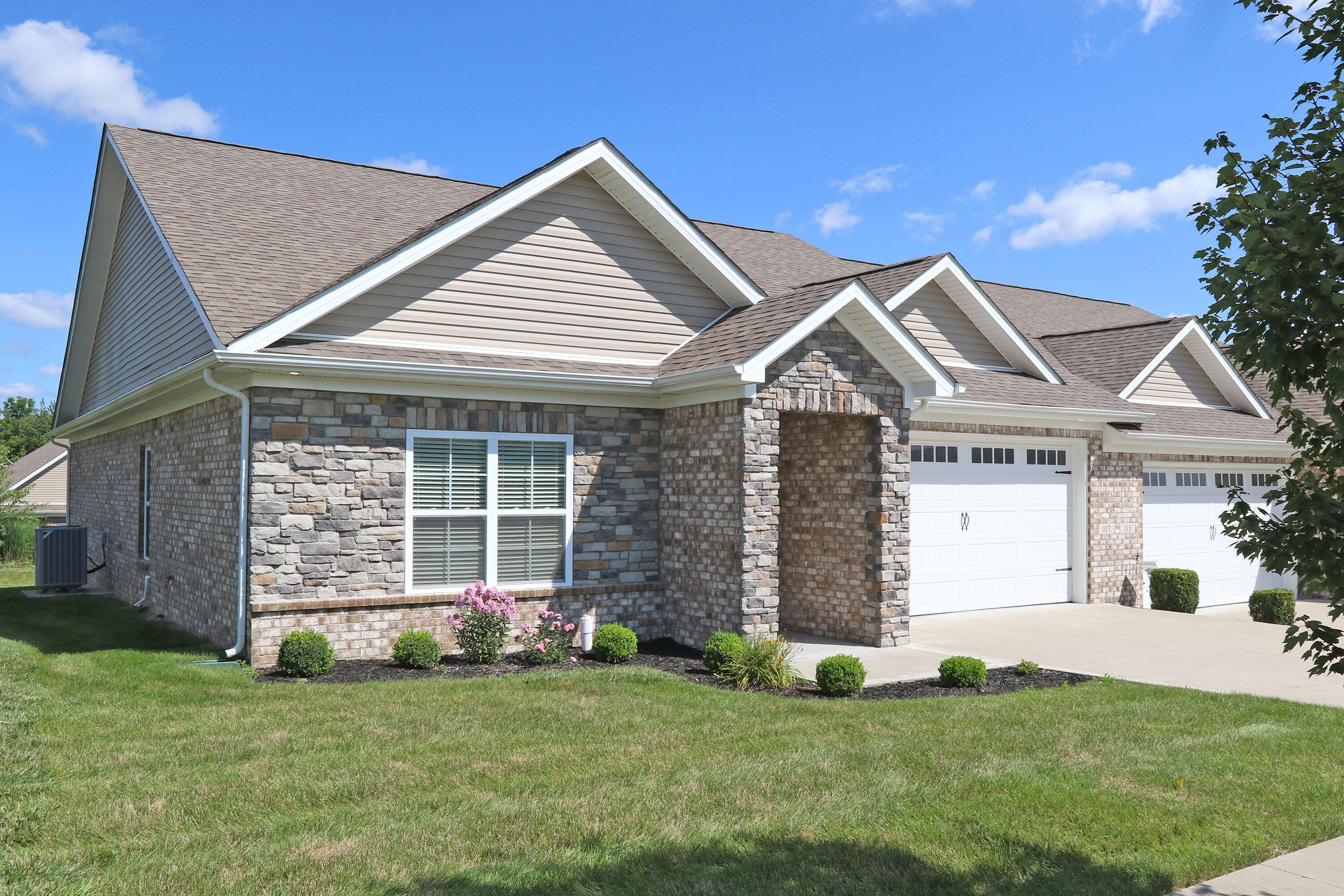 117 Amick Way Property Photo 3