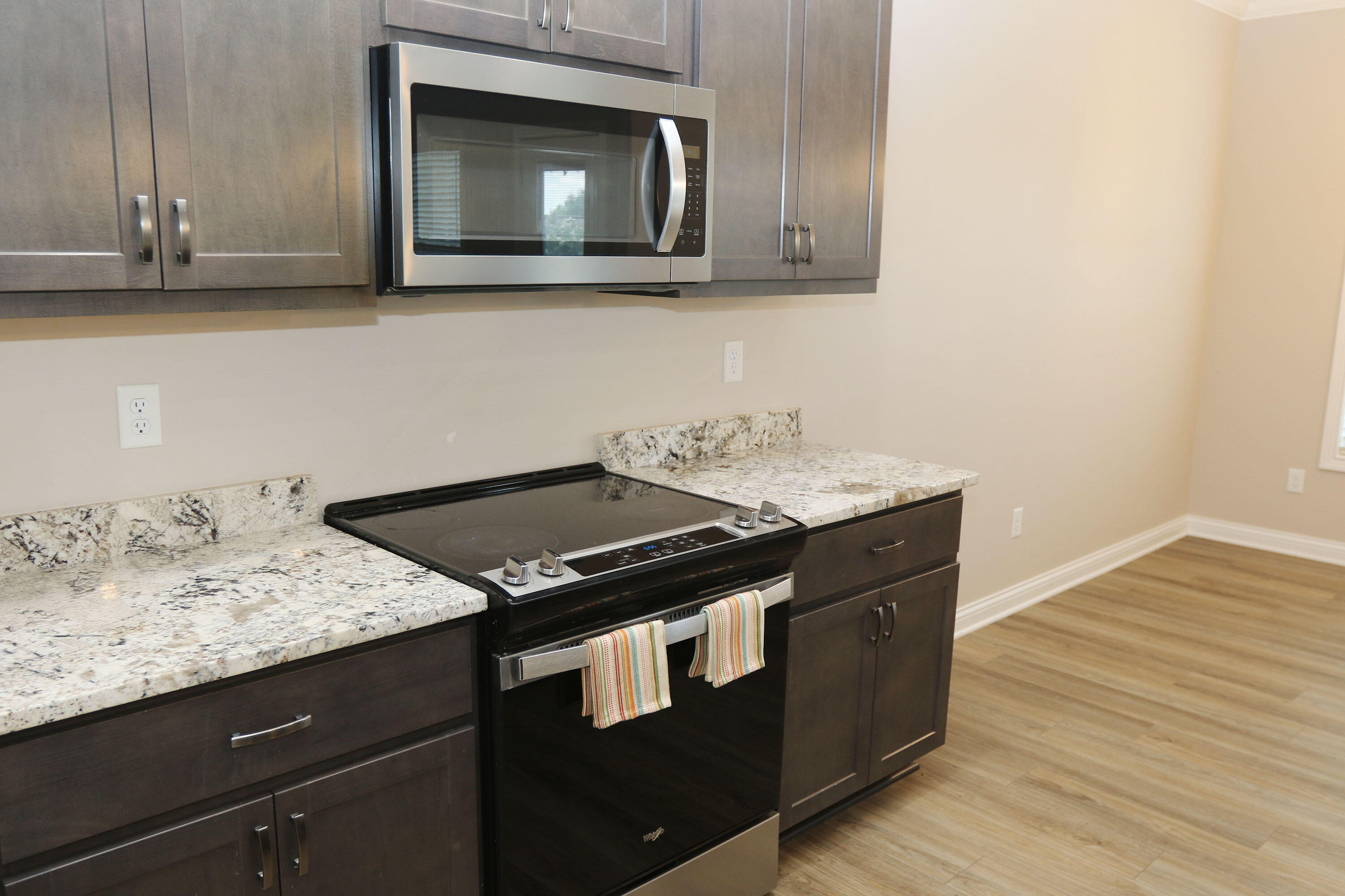 117 Amick Way Property Photo 12