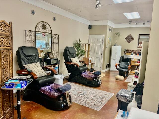 984 Ridgeway Avenue Property Photo 8