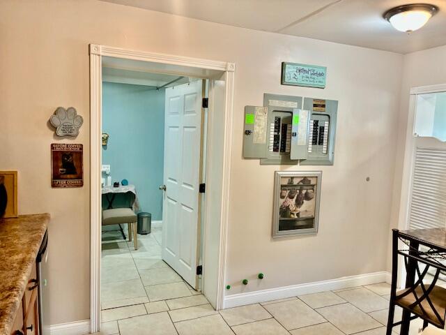 984 Ridgeway Avenue Property Photo 12