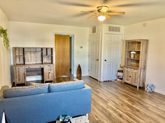 984 Ridgeway Avenue Property Photo 15
