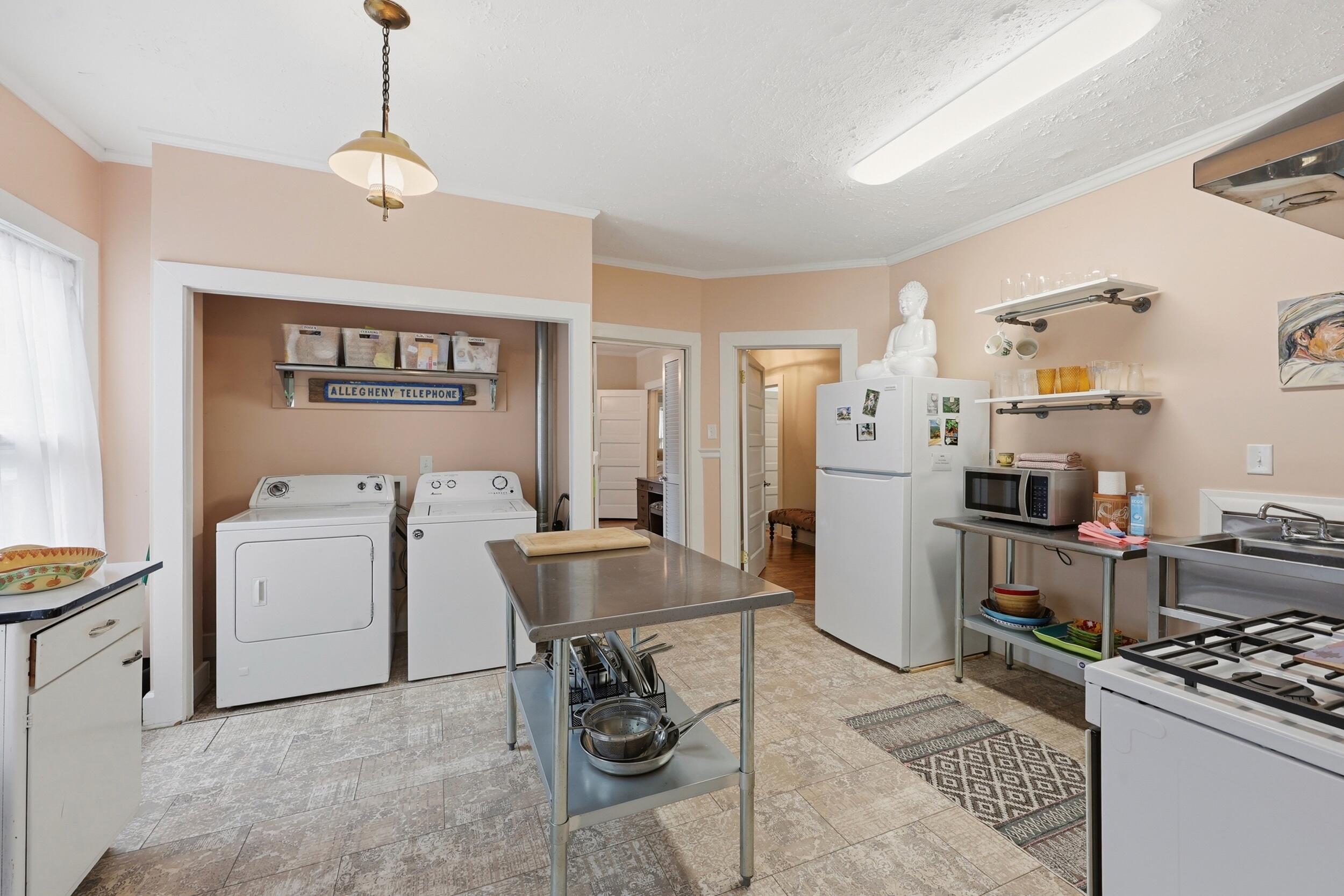 402 Ewing Street Property Photo 19