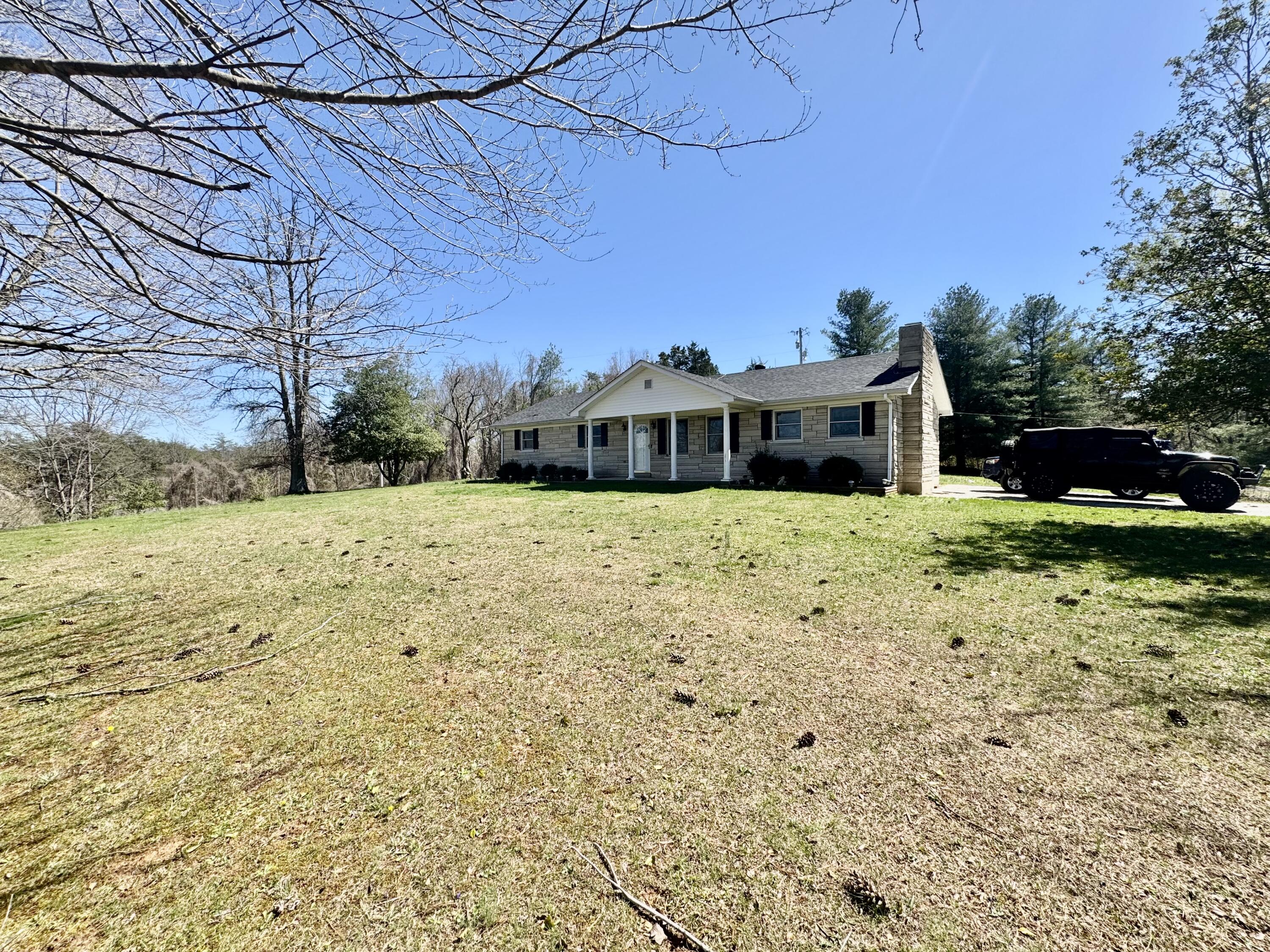 521 Clearcreek Road Property Photo 4