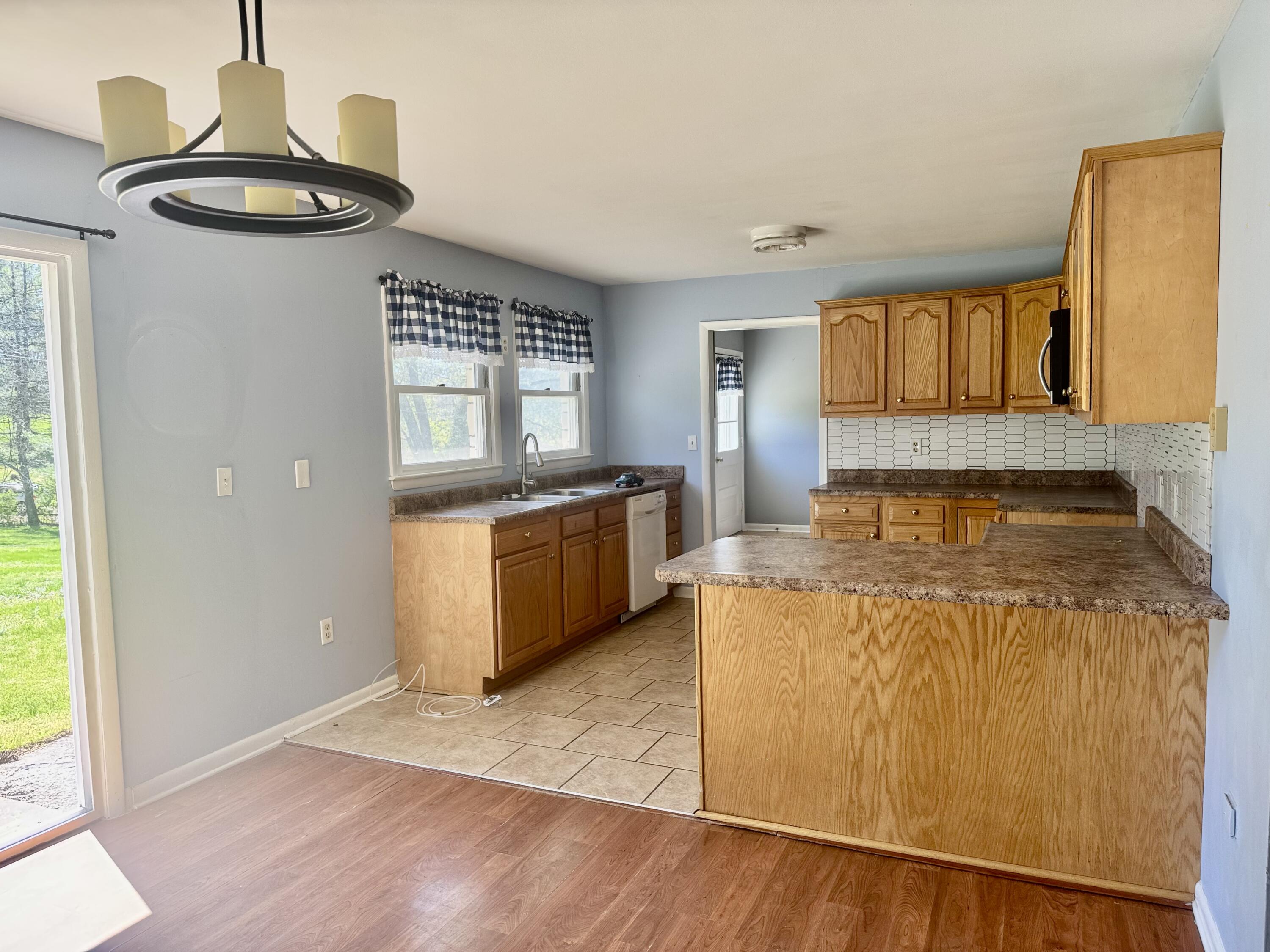 521 Clearcreek Road Property Photo 13