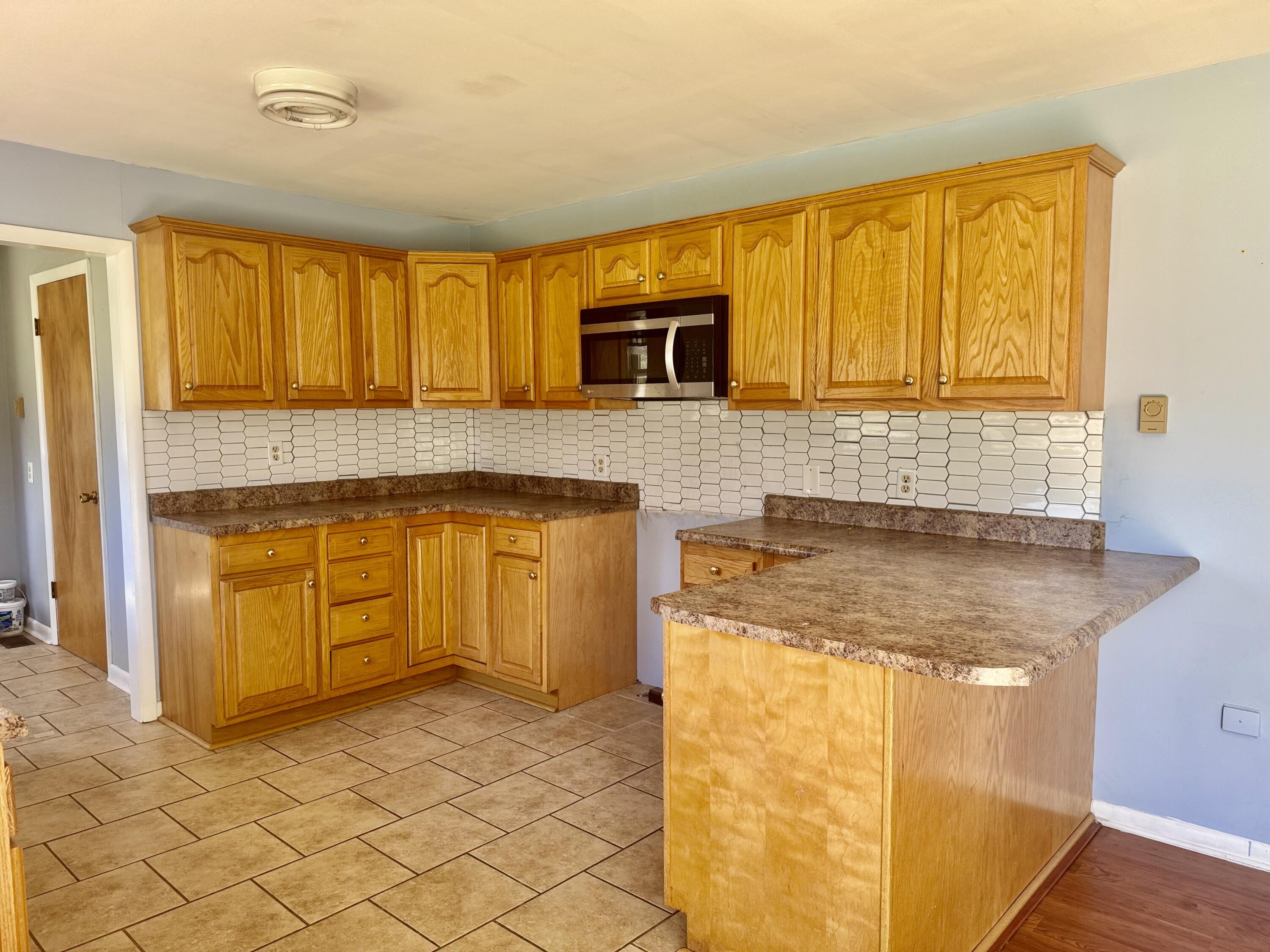 521 Clearcreek Road Property Photo 14