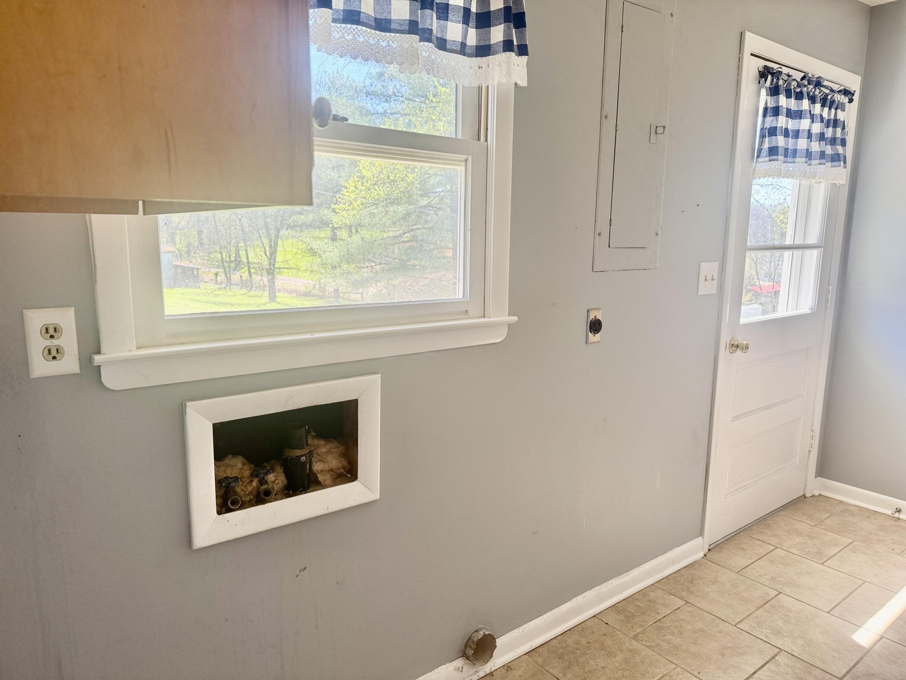 521 Clearcreek Road Property Photo 15