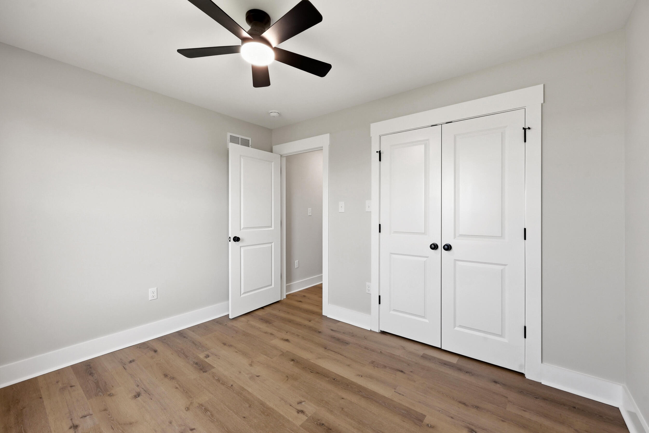 802 Mohawk Drive Property Photo 15
