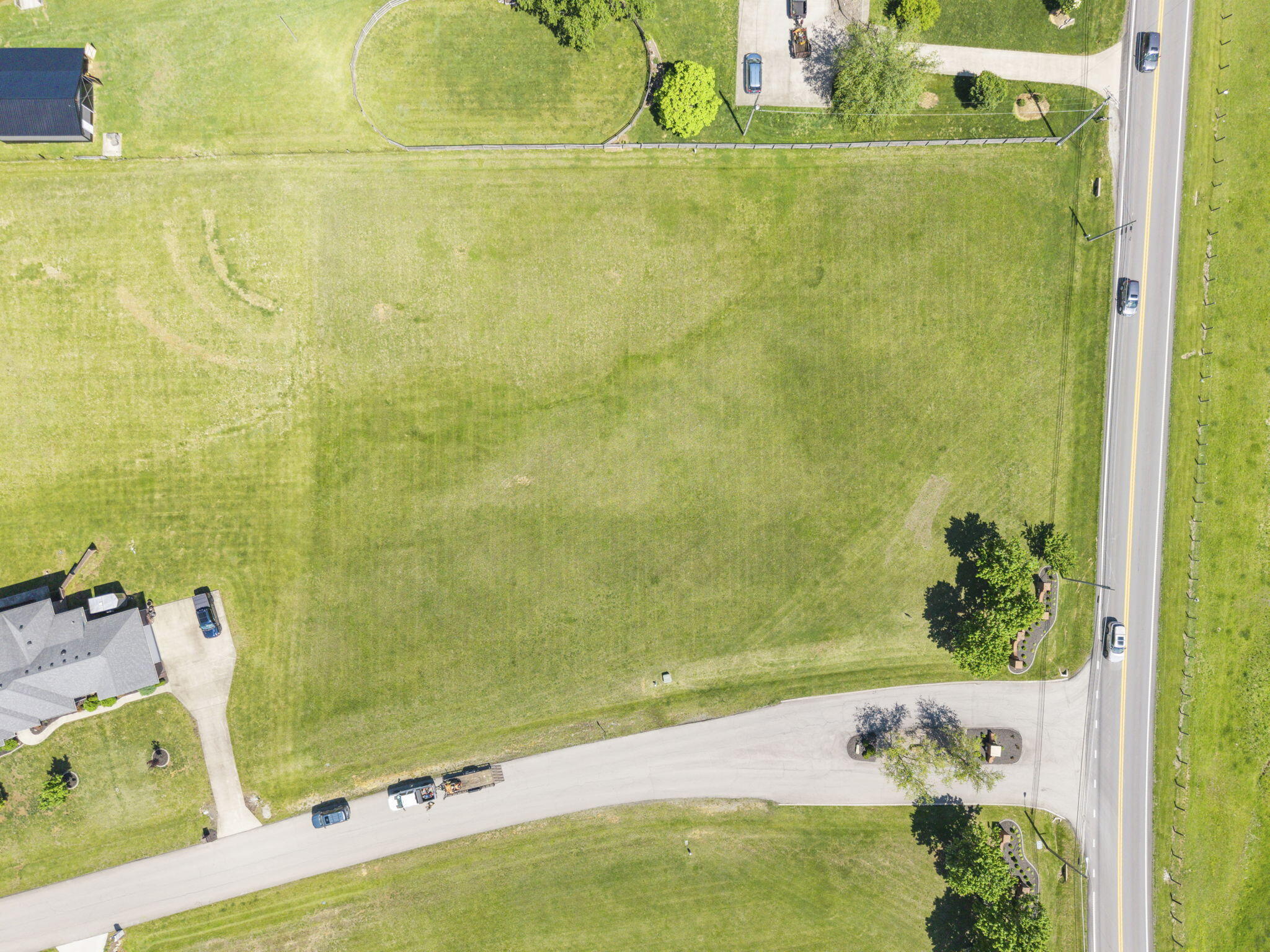100 & 102 Abbey Ridge Property Photo 23