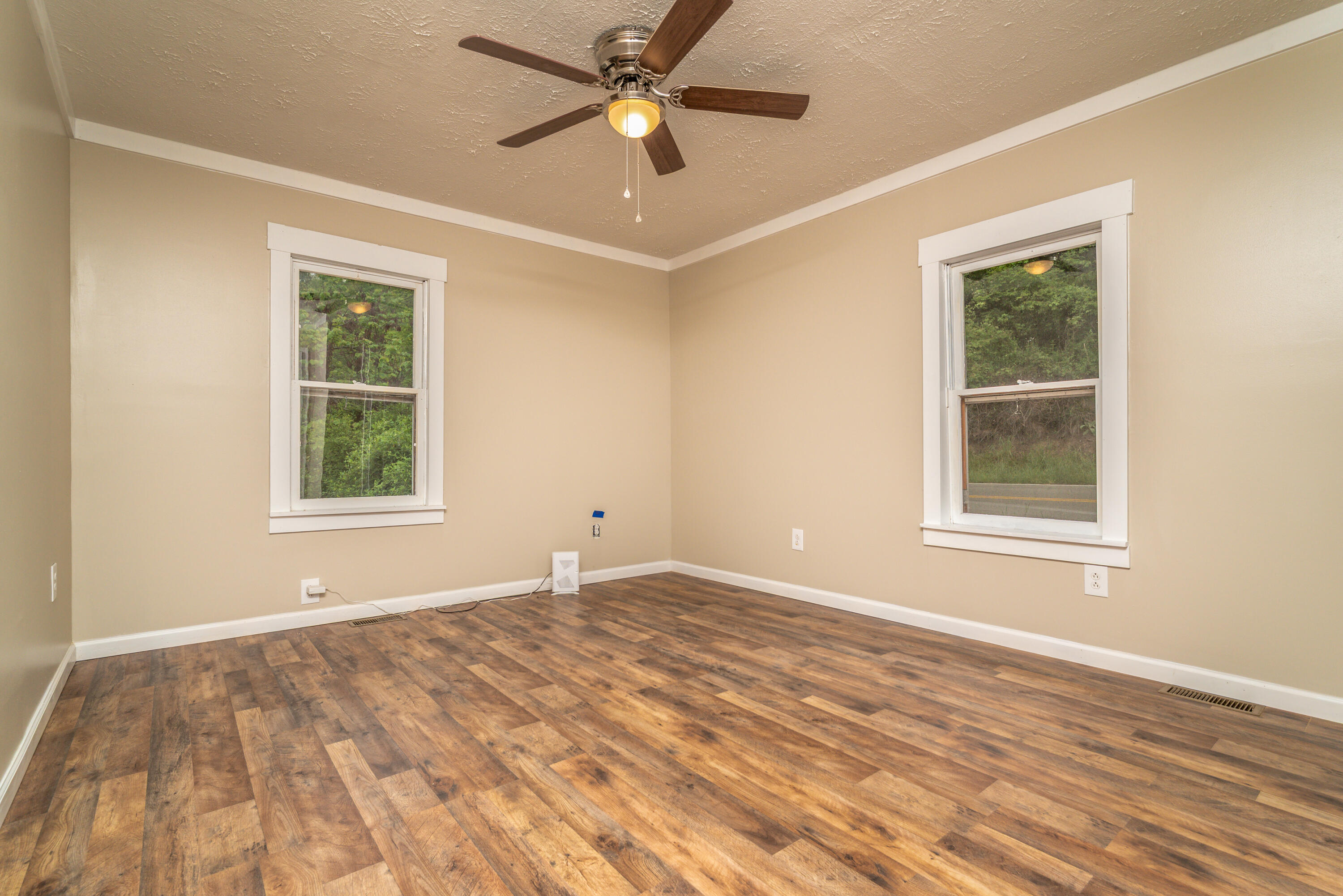 8855 Highway 191 Property Photo 13
