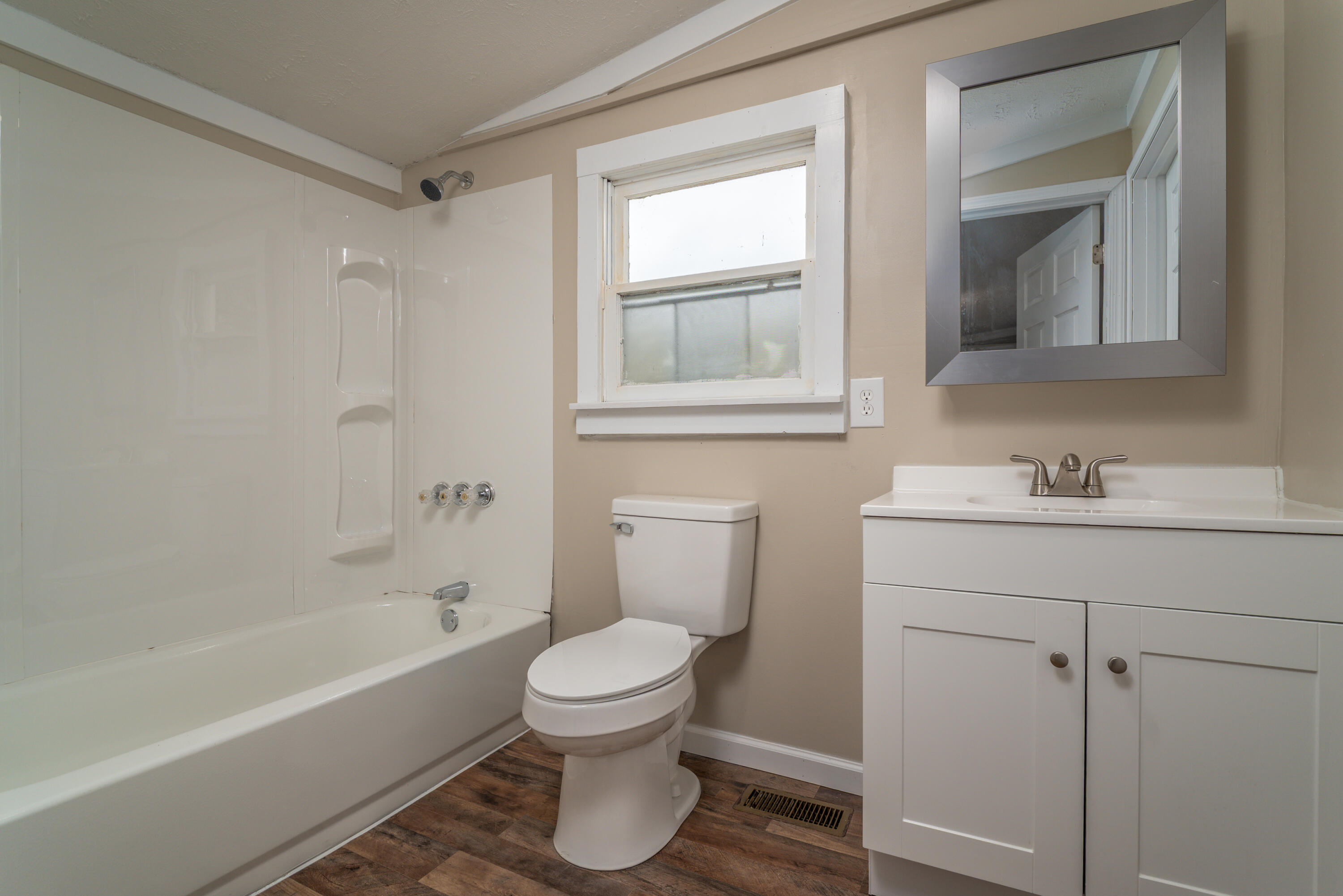 8855 Highway 191 Property Photo 24