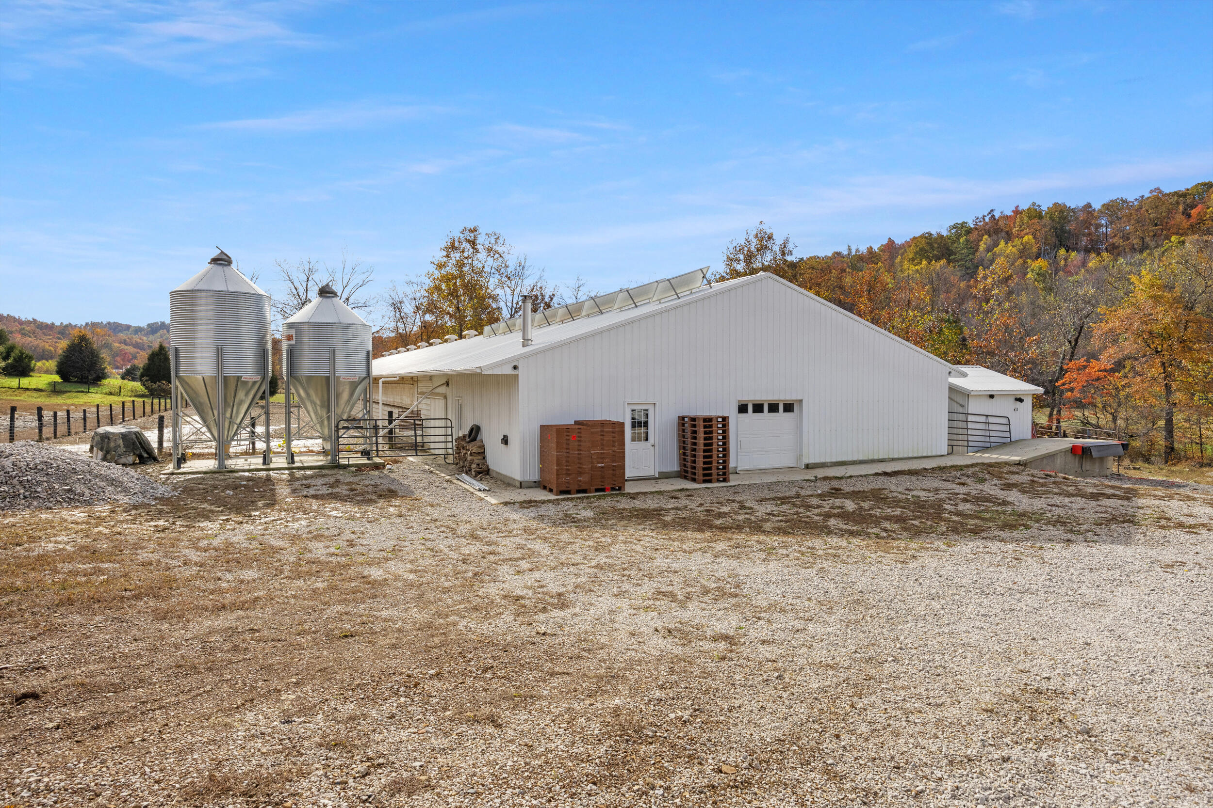 5209 Mill Creek Road Property Photo 3