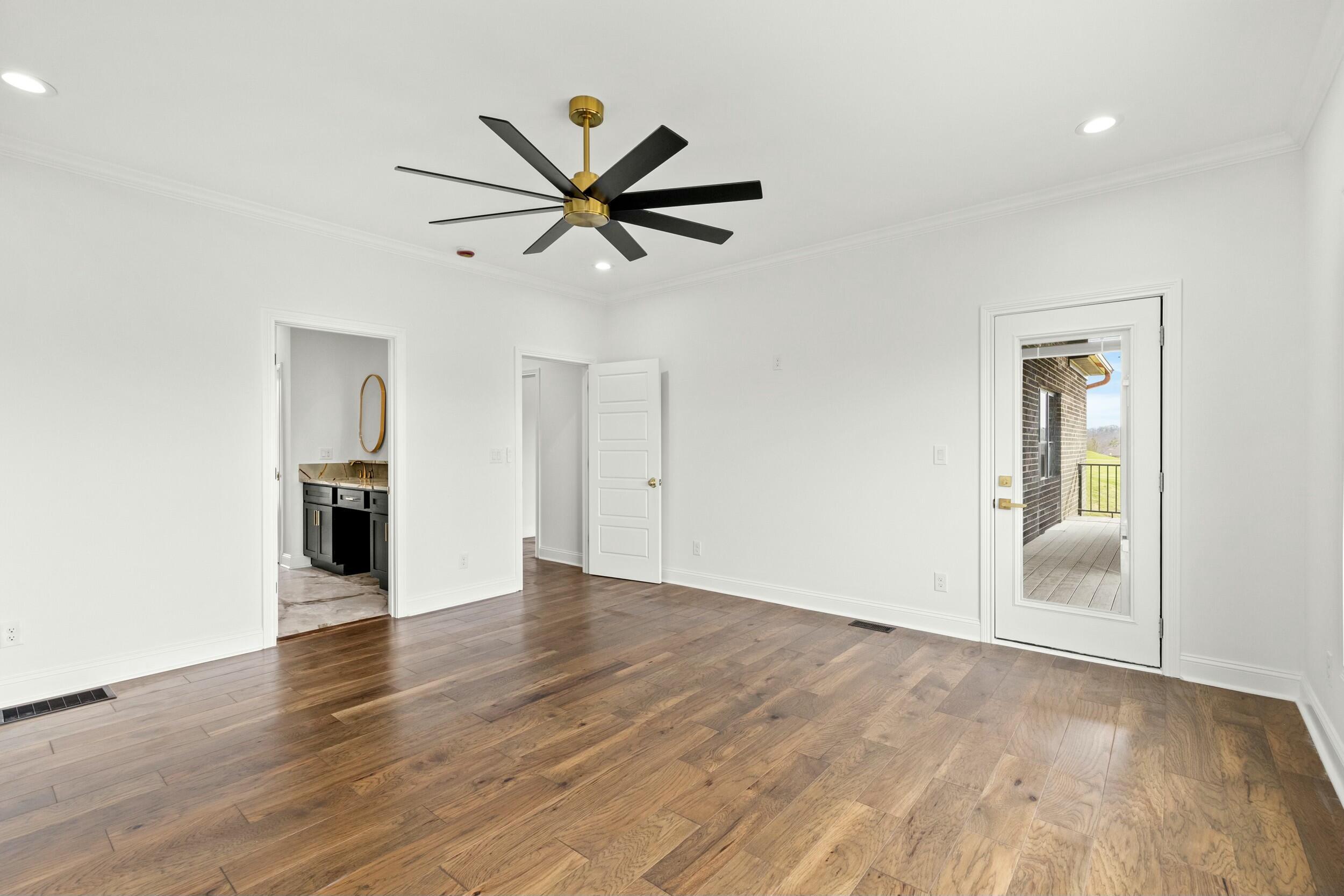 805 Brighton Court Property Photo 13